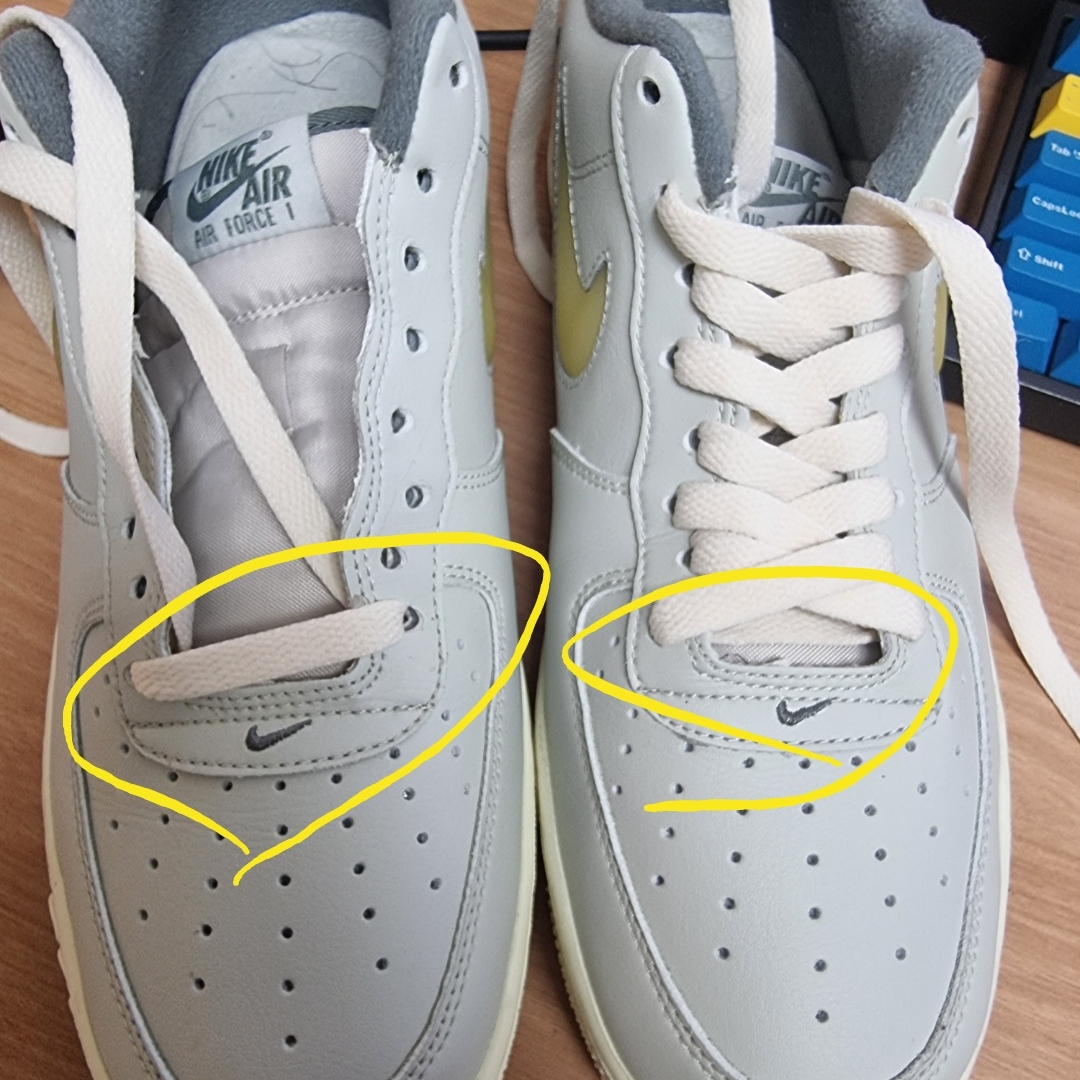 Nike Air Force 1 '07 LX Light Bone and Coconut Milk 착용 스타일