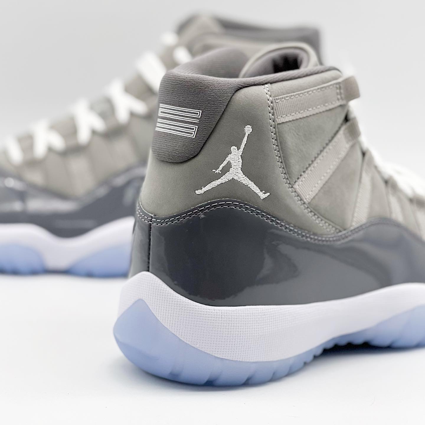 Jordan 11 Retro Cool Grey 2021 착용 스타일 - 3