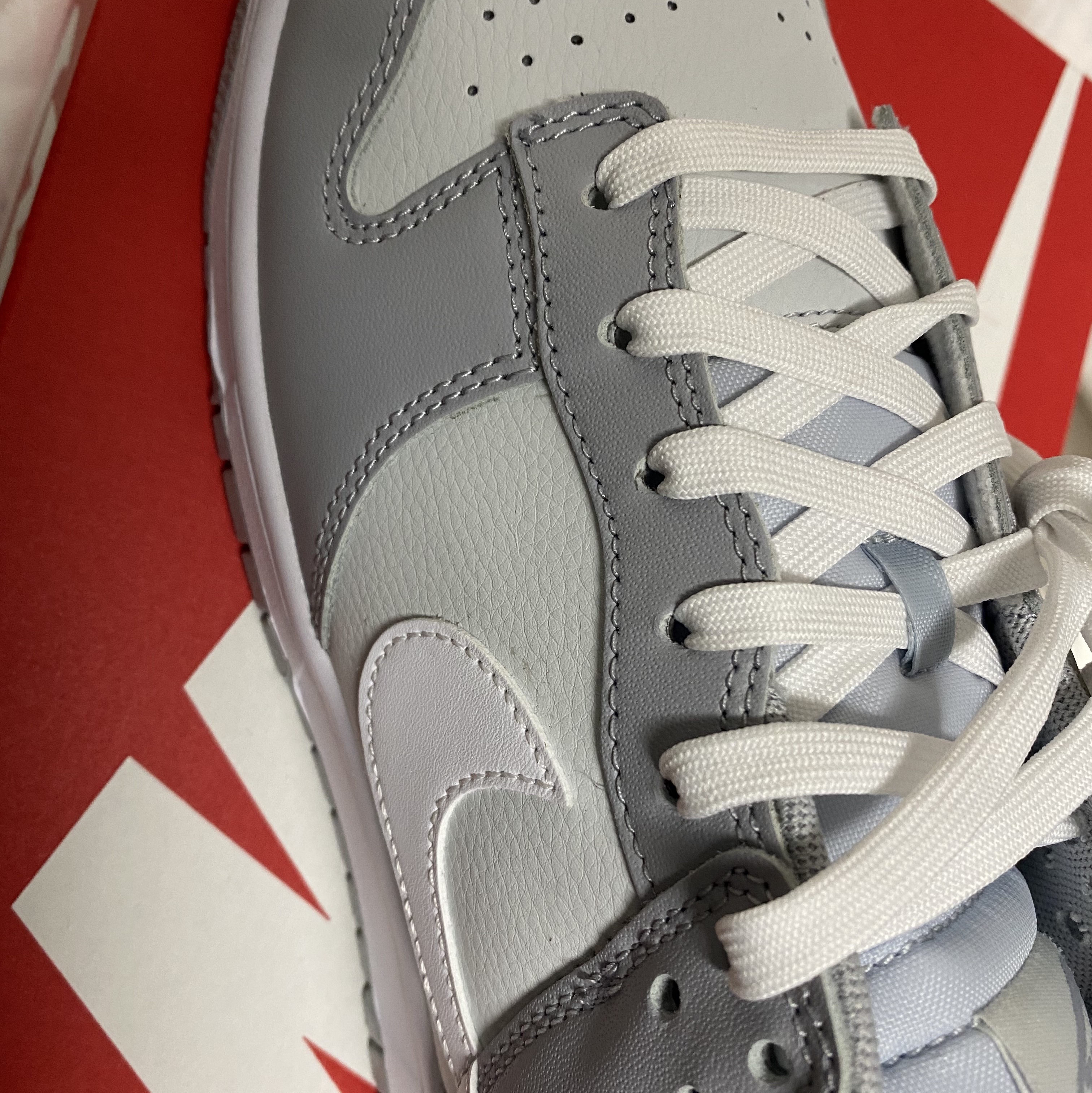 Nike Dunk Low Retro Wolf Grey 착용 스타일 - 1