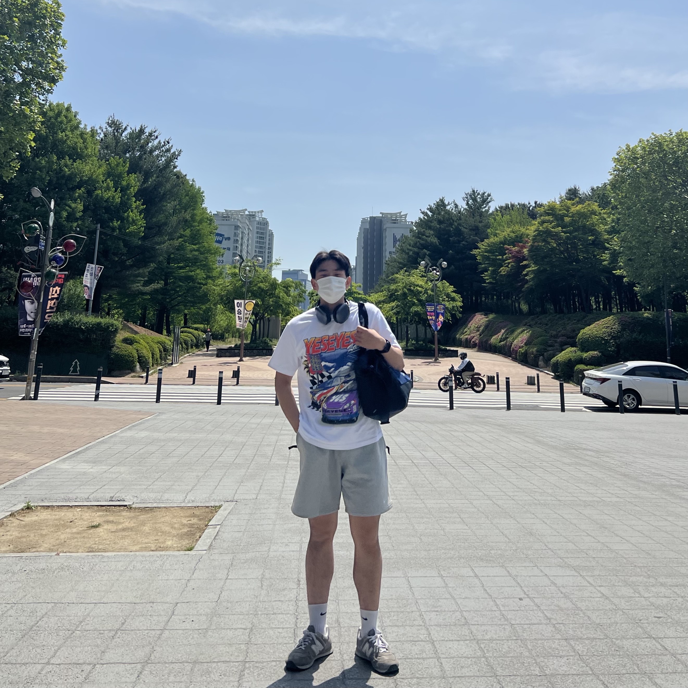 Nike NRG Solo Swoosh Fleece Shorts Dark Grey Heather - Asia, Apple AirPods Max Lightning Space Gray (Korean Ver.) 착용 스타일
