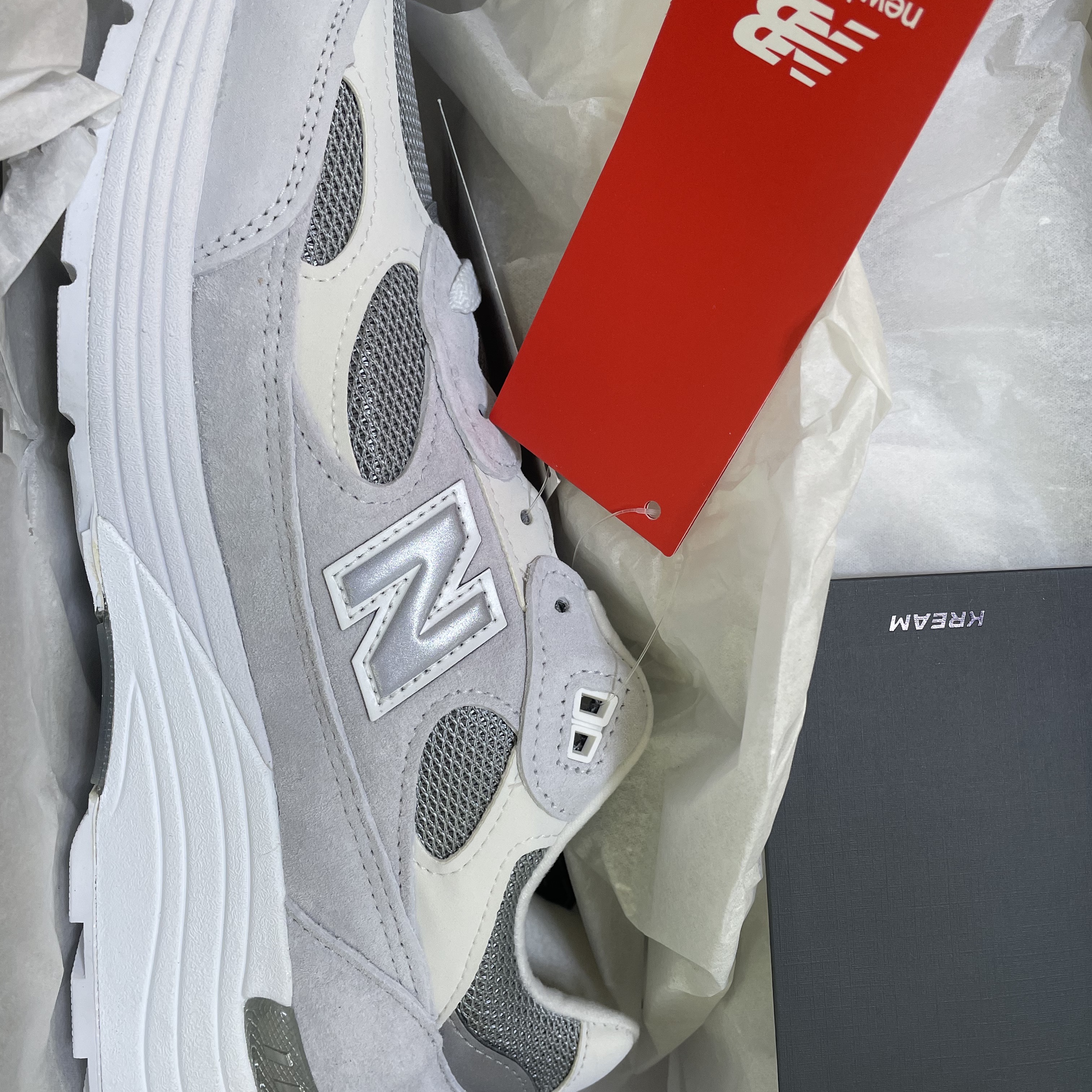New Balance 992 Made in USA White Silver 착용 스타일