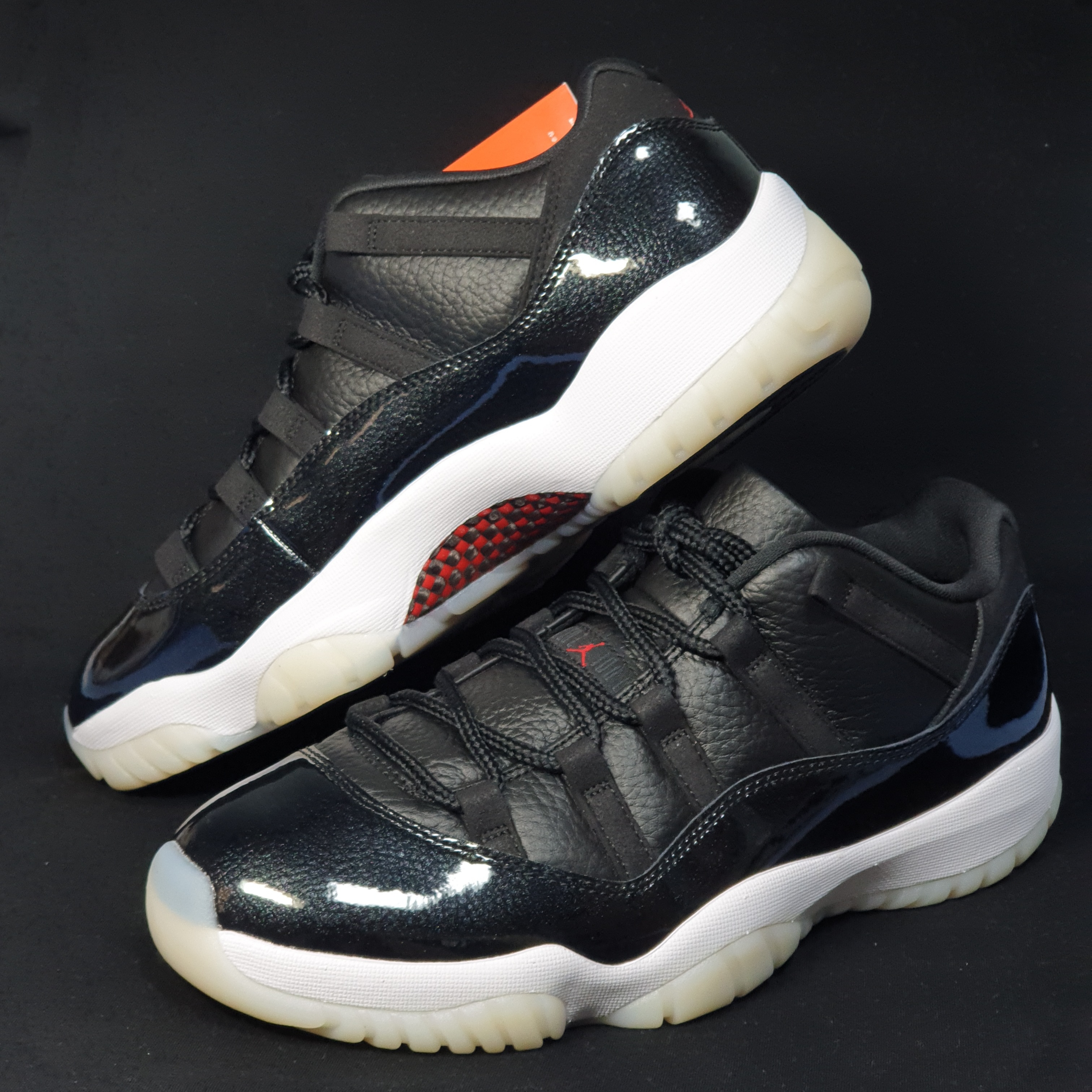 Jordan 11 Retro Low 72-10 착용 스타일