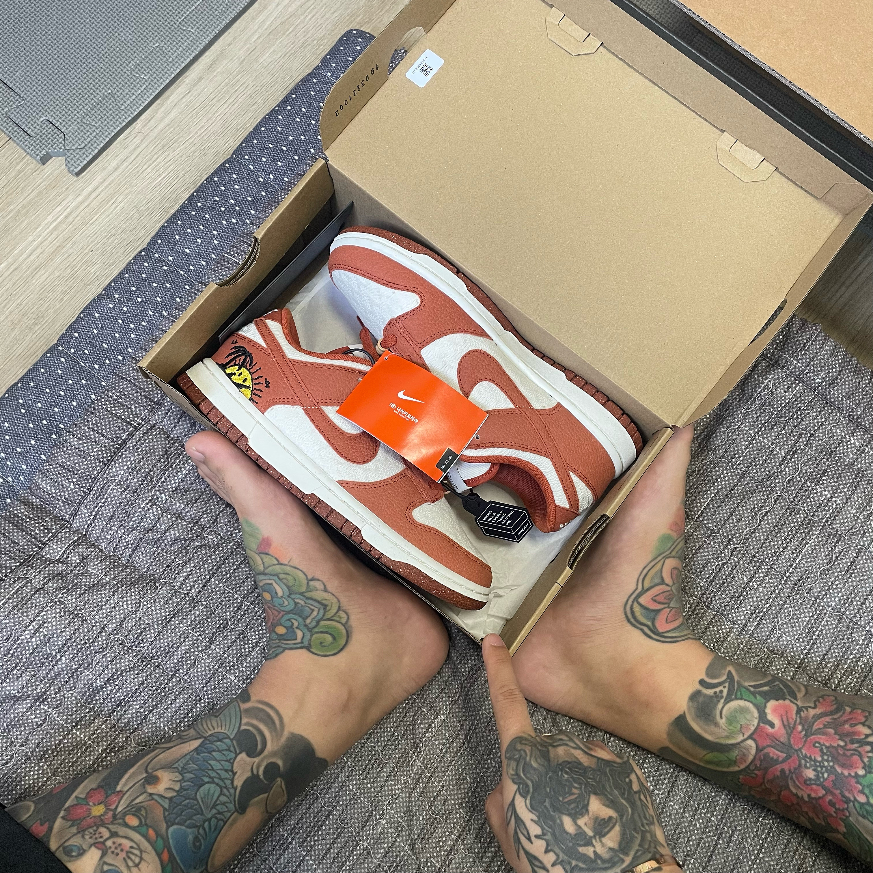 (W) Nike Dunk Low SE Sun Club Burnt Sunrise 착용 스타일