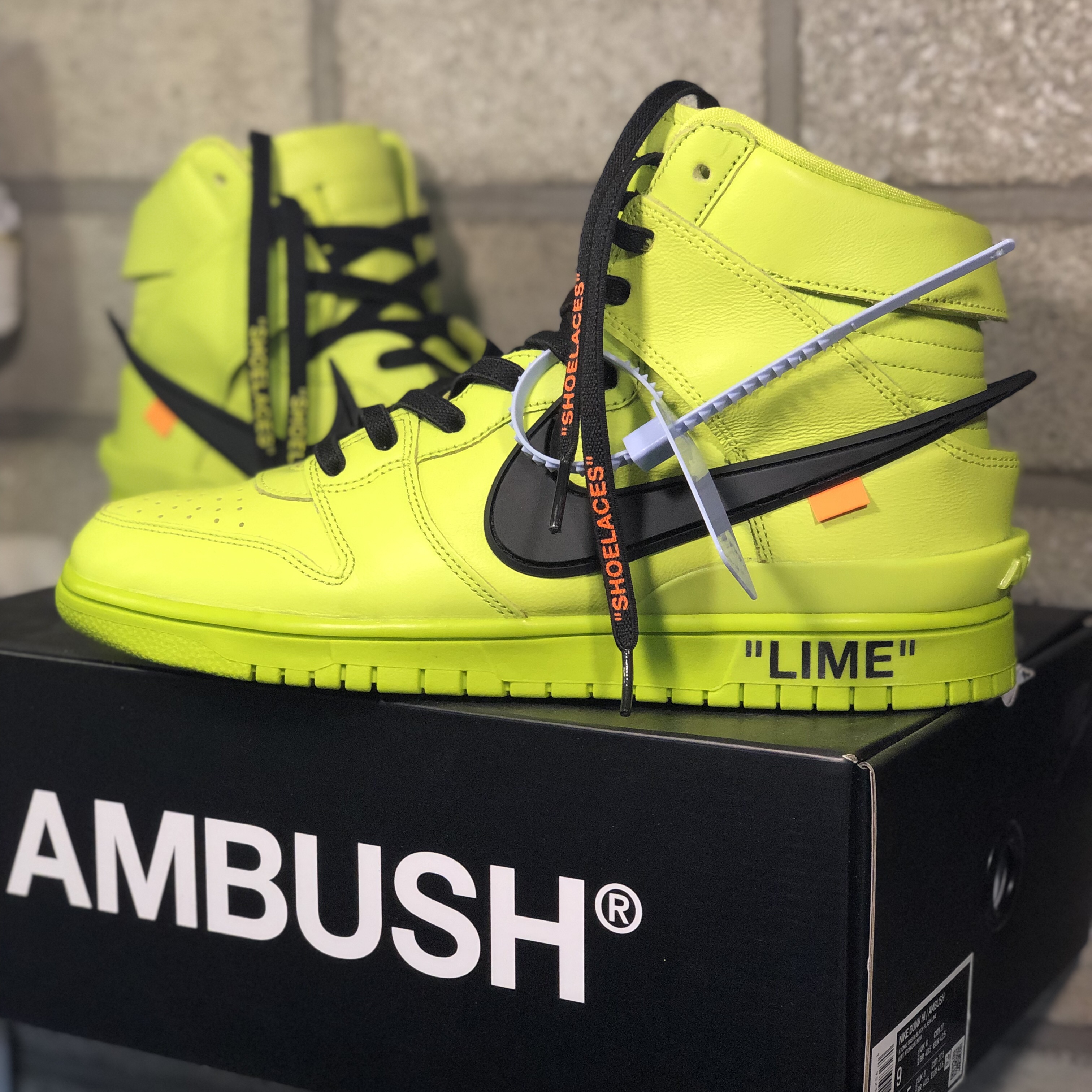 Nike x Ambush Dunk High Flash Lime 착용 스타일 - 4