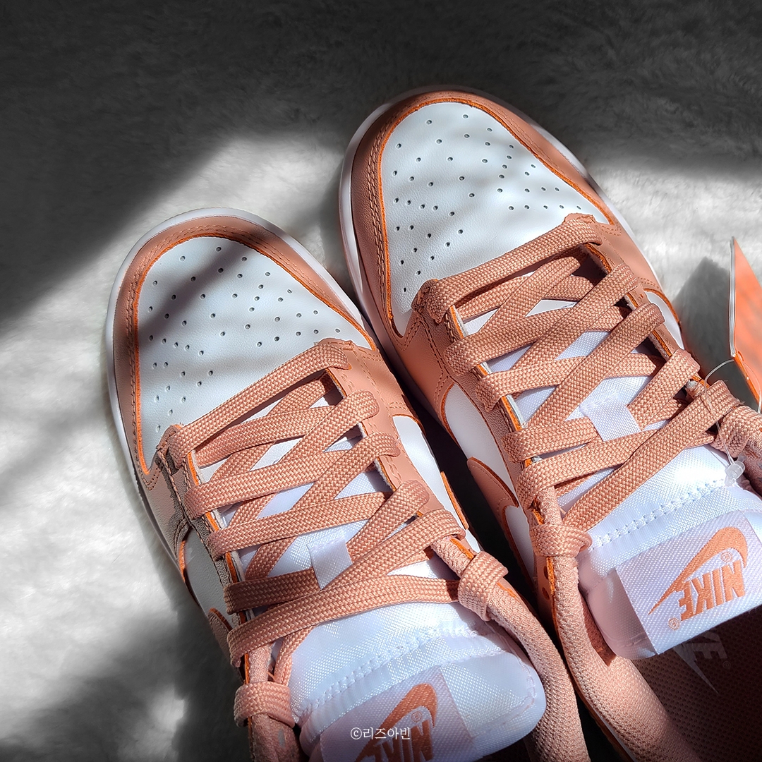 (W) Nike Dunk Low Rose Whisper 착용 스타일 - 3