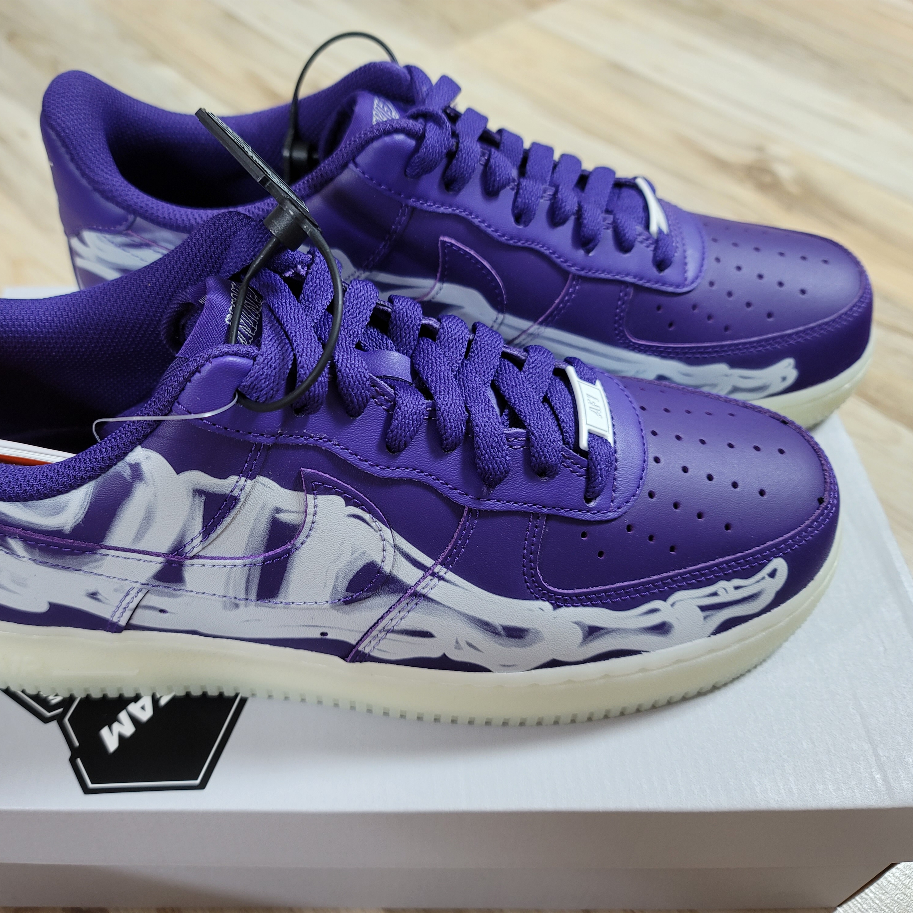 Nike Air Force 1 Low '07 Purple Skeleton 착용 스타일 - 4