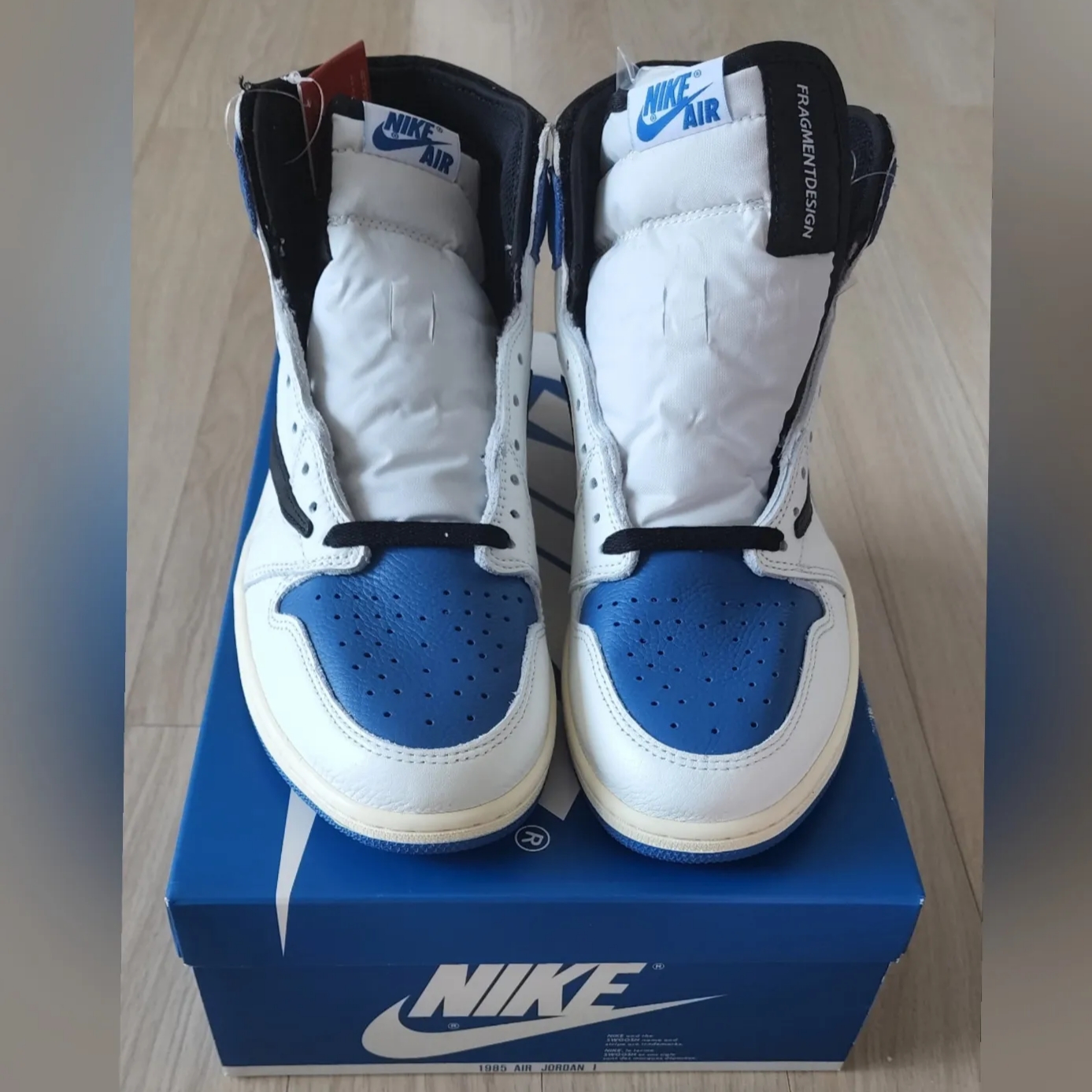 Jordan 1 x Travis Scott x Fragment Retro High OG SP Military Blue 착용 스타일 - 4
