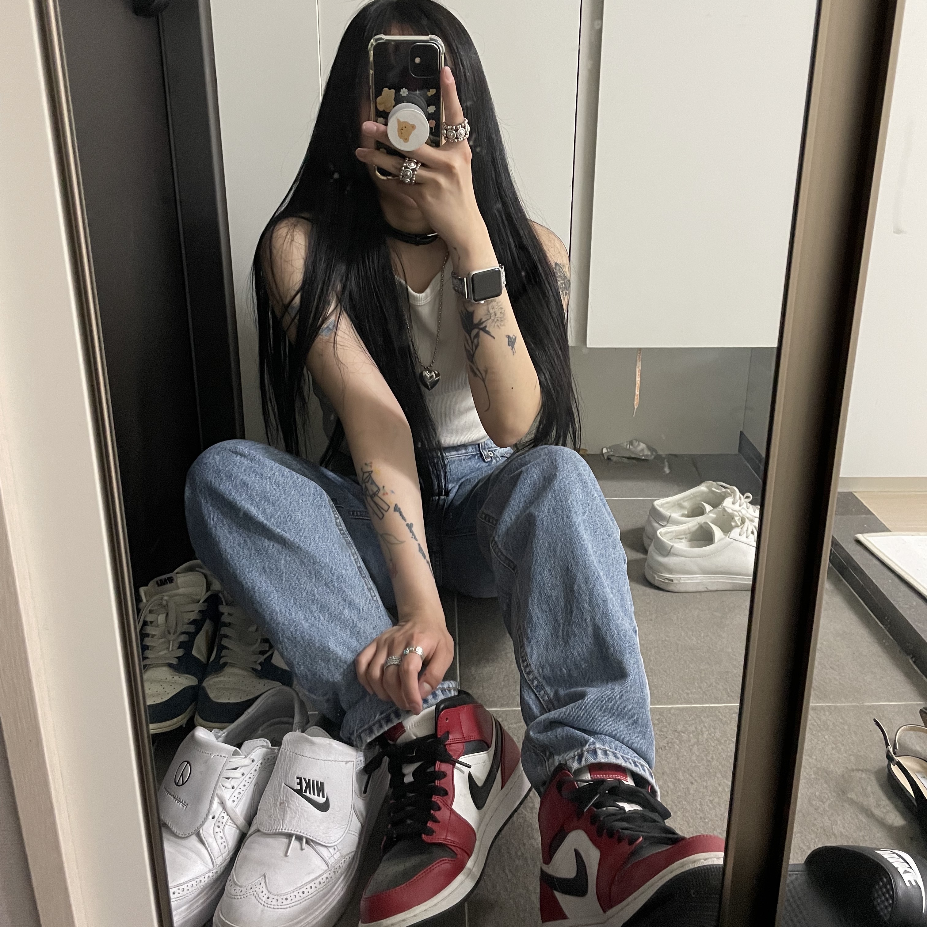 Jordan 1 Mid Chicago Black Toe 착용 스타일