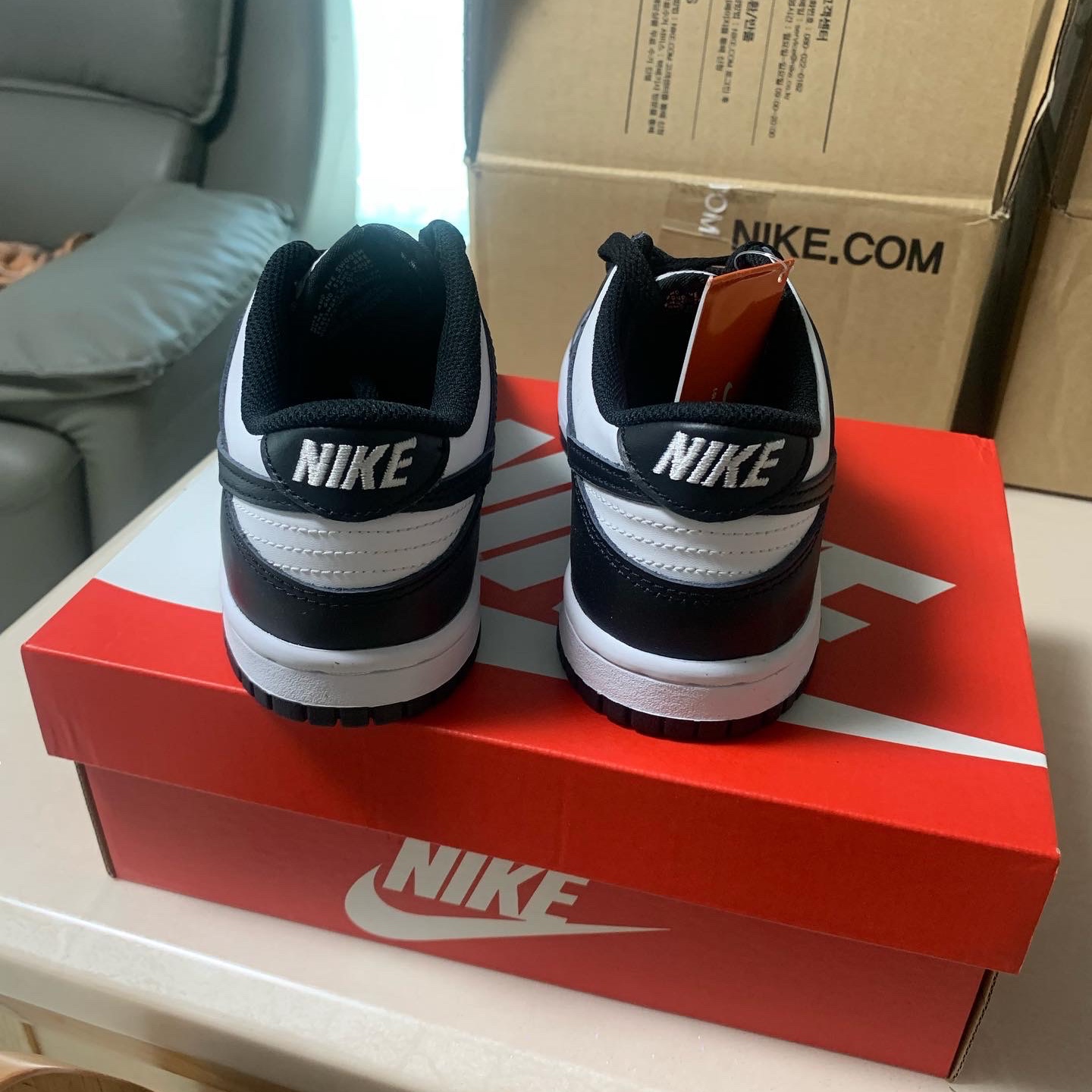 (GS) Nike Dunk Low Black 착용 스타일 - 5