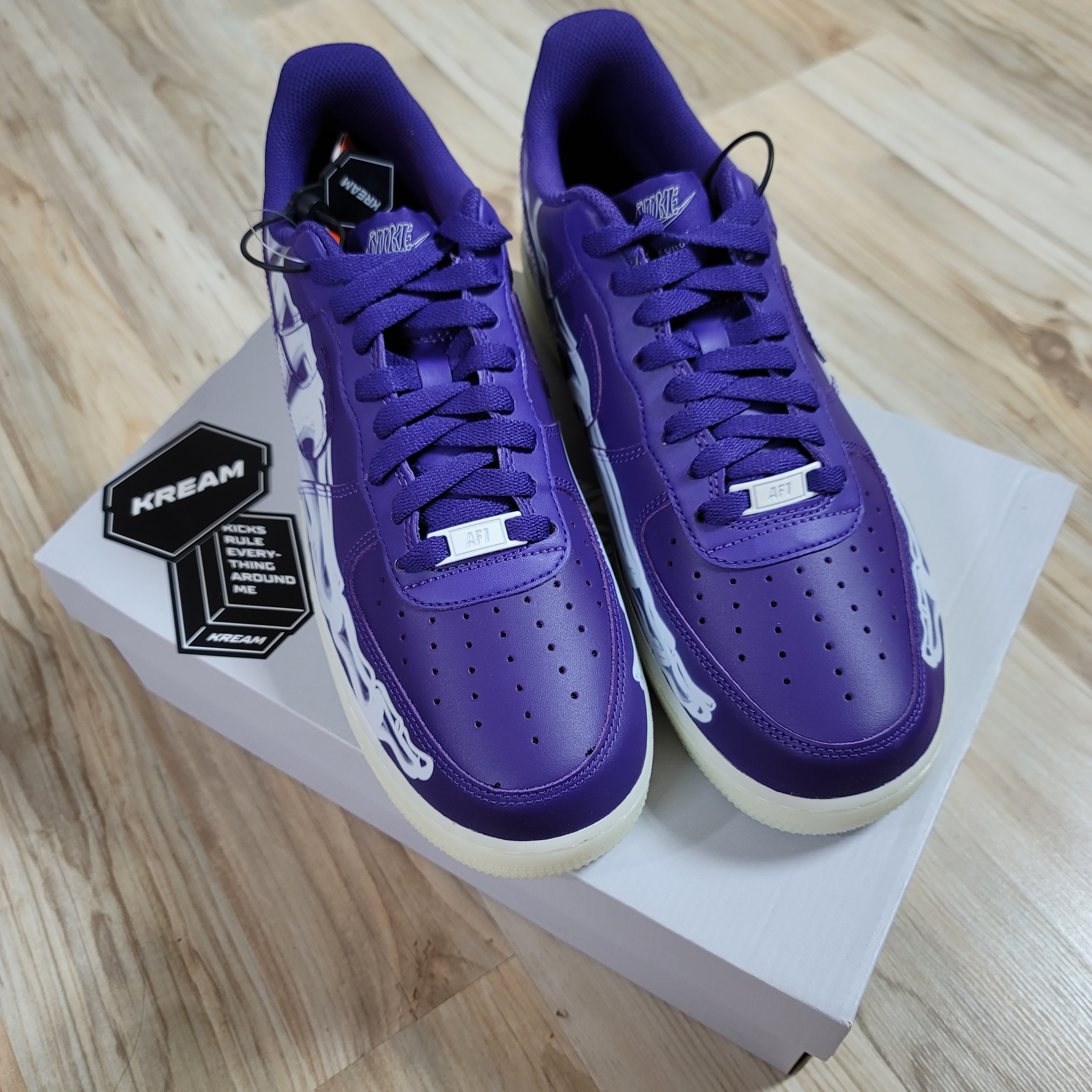 Nike Air Force 1 Low '07 Purple Skeleton 착용 스타일 - 1