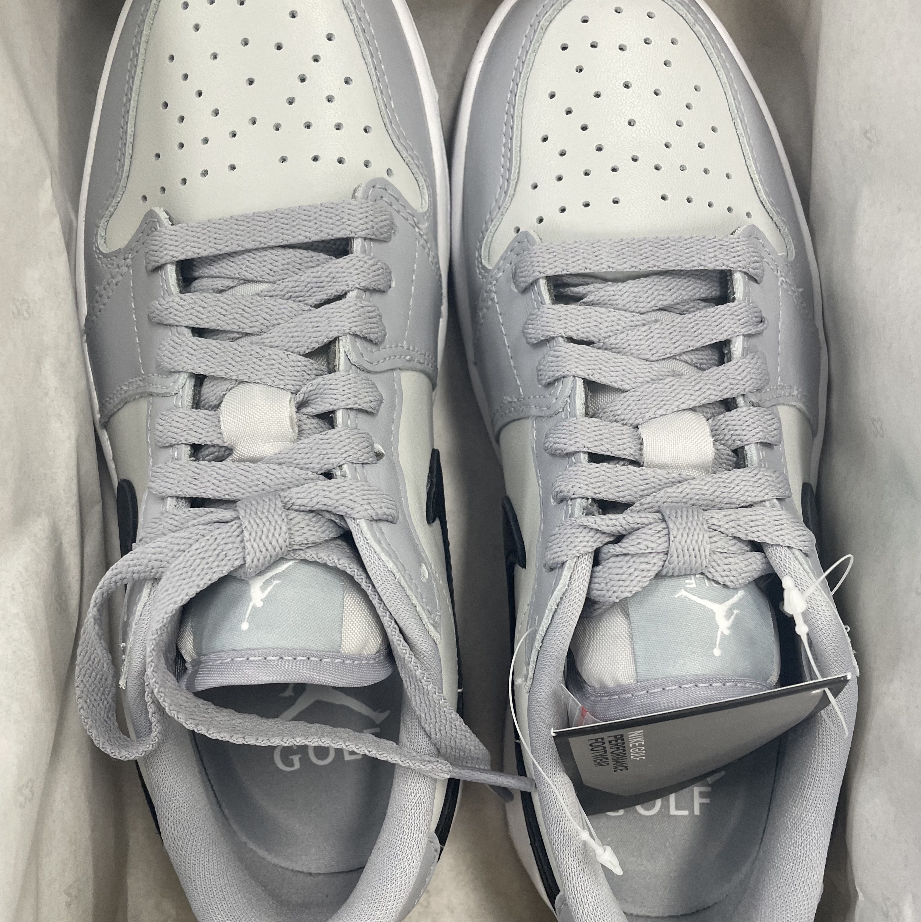 Jordan 1 Low Golf Wolf Grey 착용 스타일