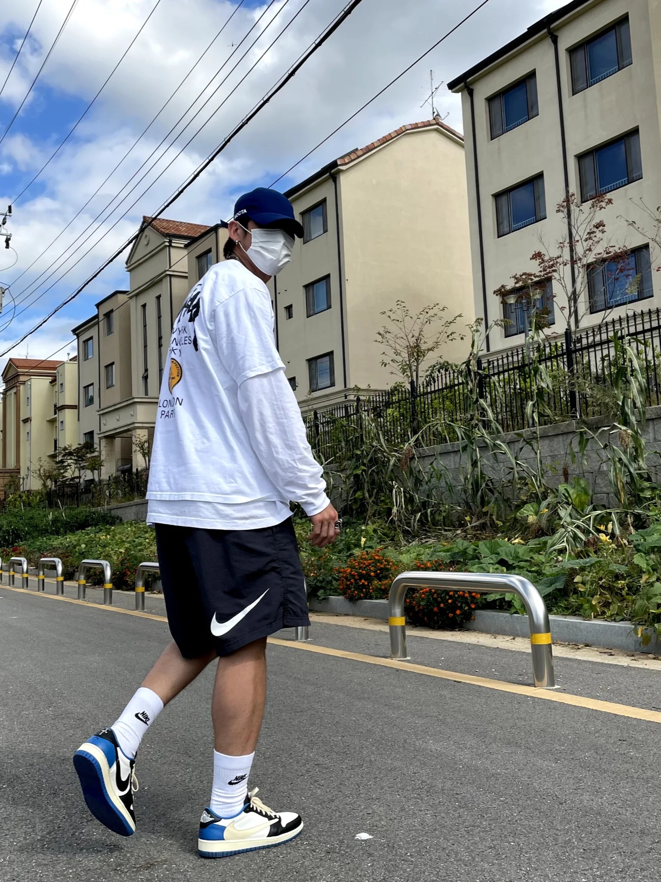 Nike x Stussy Water Shorts Off Noir, Nike x Drake Nocta Cardinal Stock Essential Cap Navy 착용 스타일