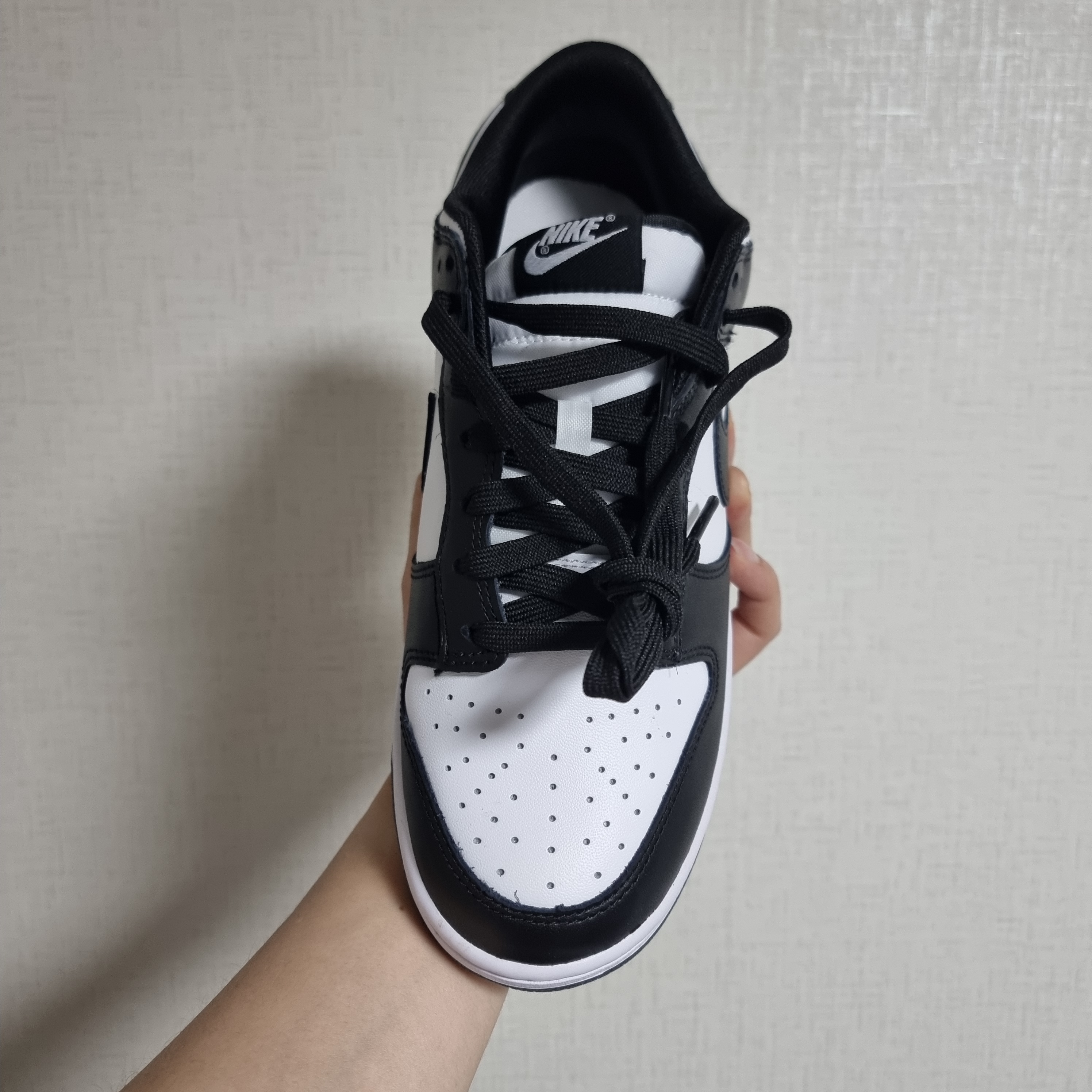 Nike Dunk Low Retro Black 착용 스타일 - 4
