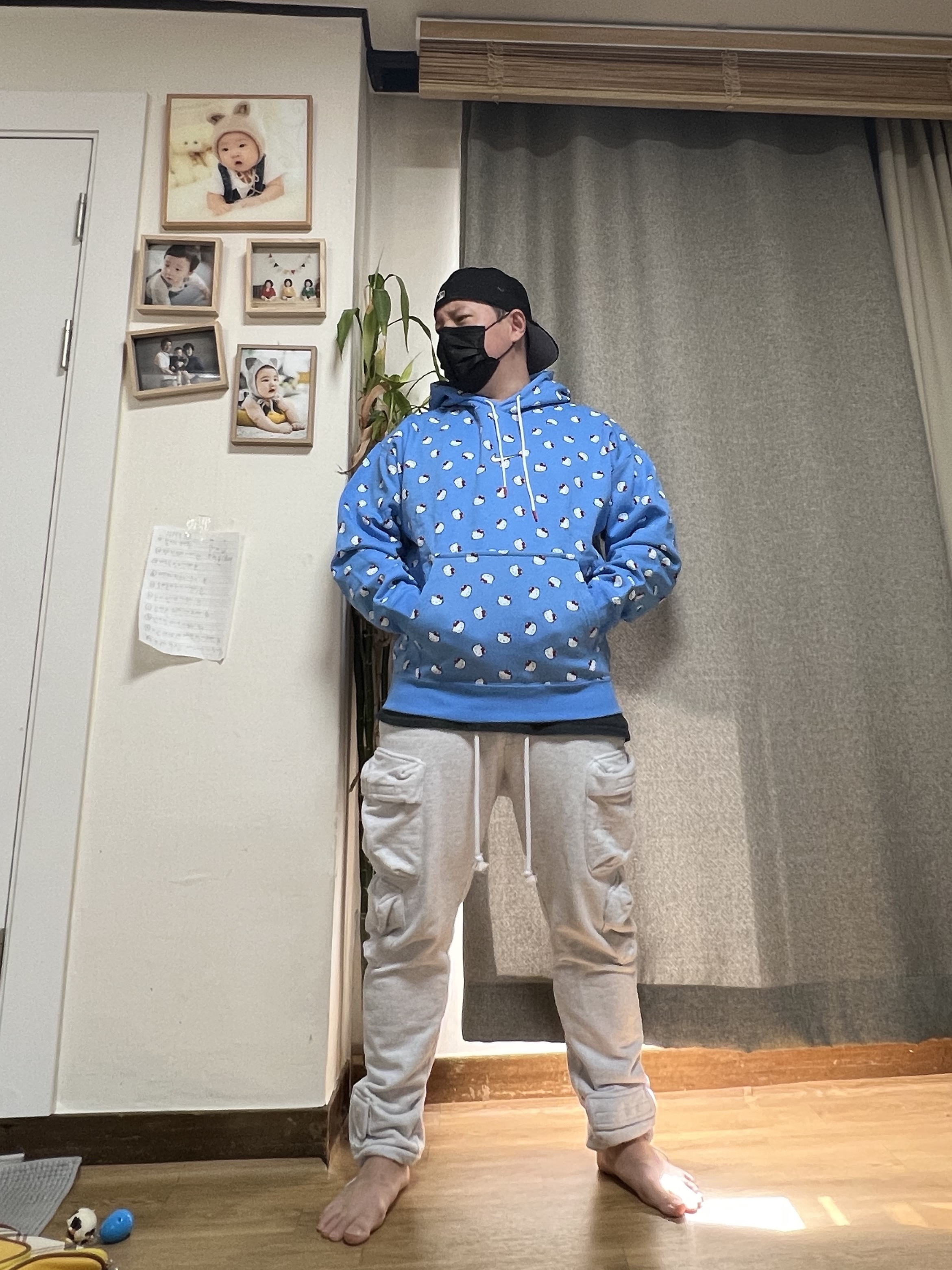 Nike x Hello Kitty NRG Fleece Hoodie Blue - Asia, Essentials x New Era Sized Cap Black 착용 스타일