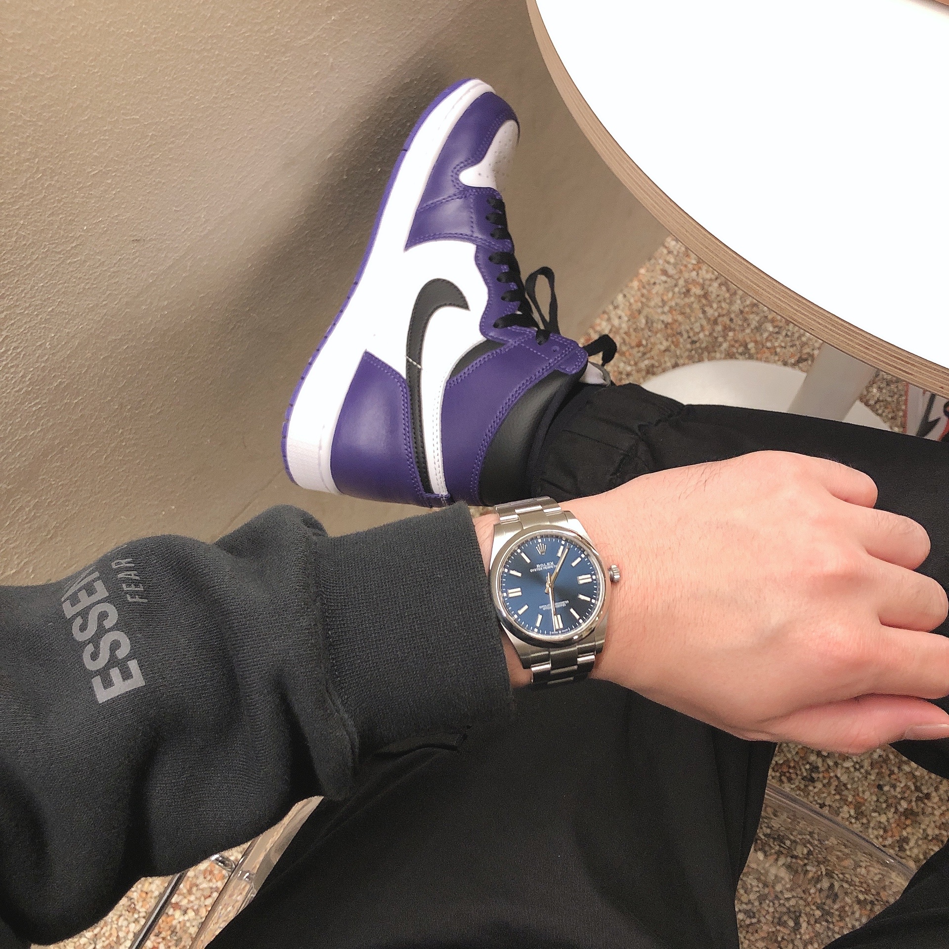 Rolex Oyster Perpetual 41mm 124300 Bright Blue Oyster, Jordan 1 Retro High OG Court Purple 2020 착용 스타일