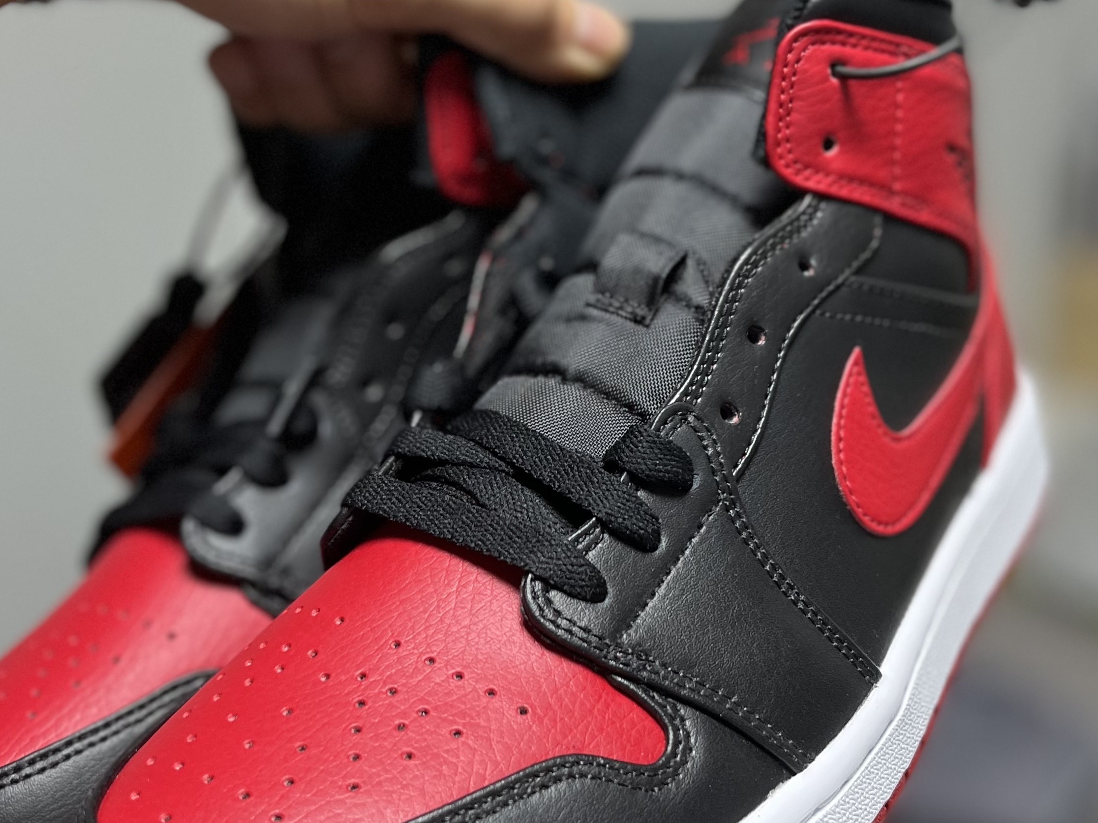 Jordan 1 Mid Bred Banned 2020 착용 스타일 - 2