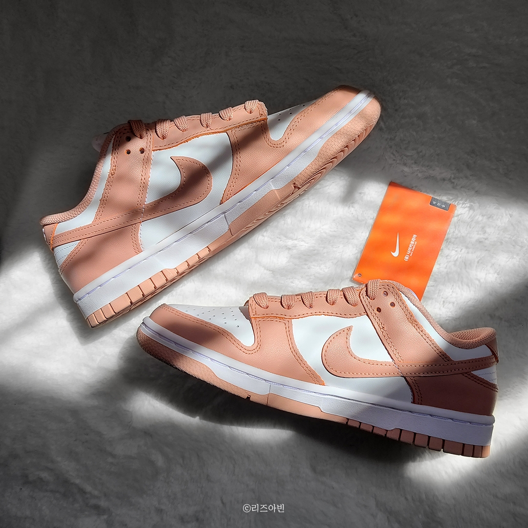 (W) Nike Dunk Low Rose Whisper 착용 스타일 - 2
