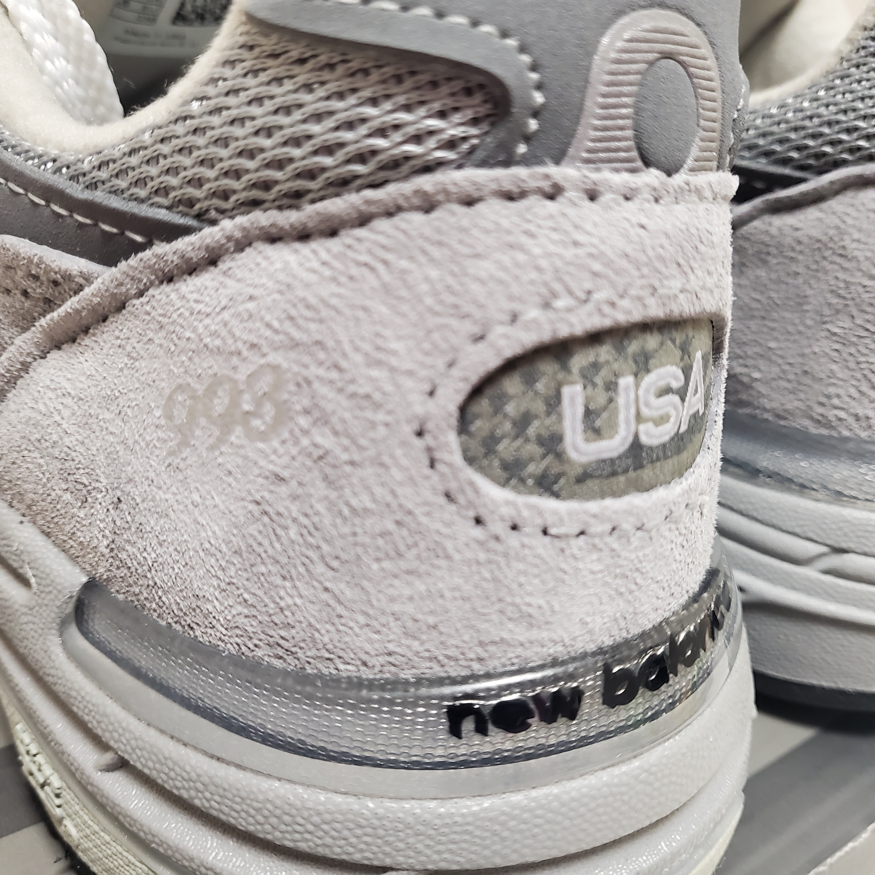 (W) New Balance 993 Made in USA Grey - D Wide 착용 스타일