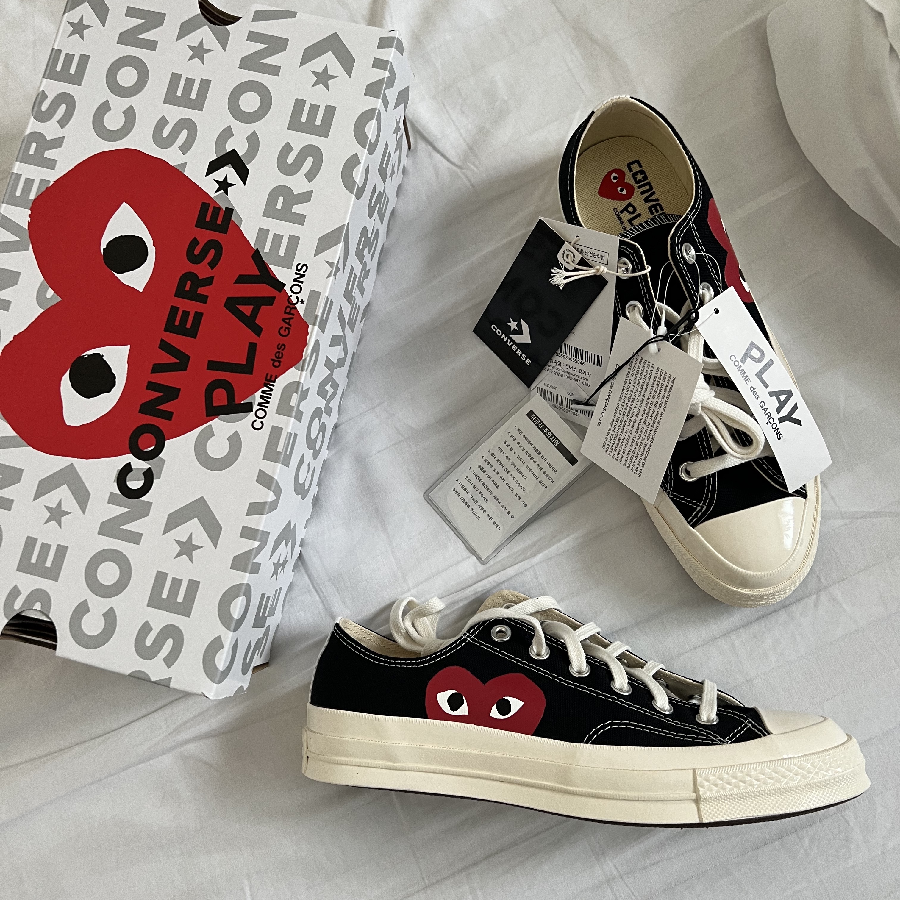 Converse x Play Comme des Garcons Chuck 70 Ox Black 착용 스타일 - 3