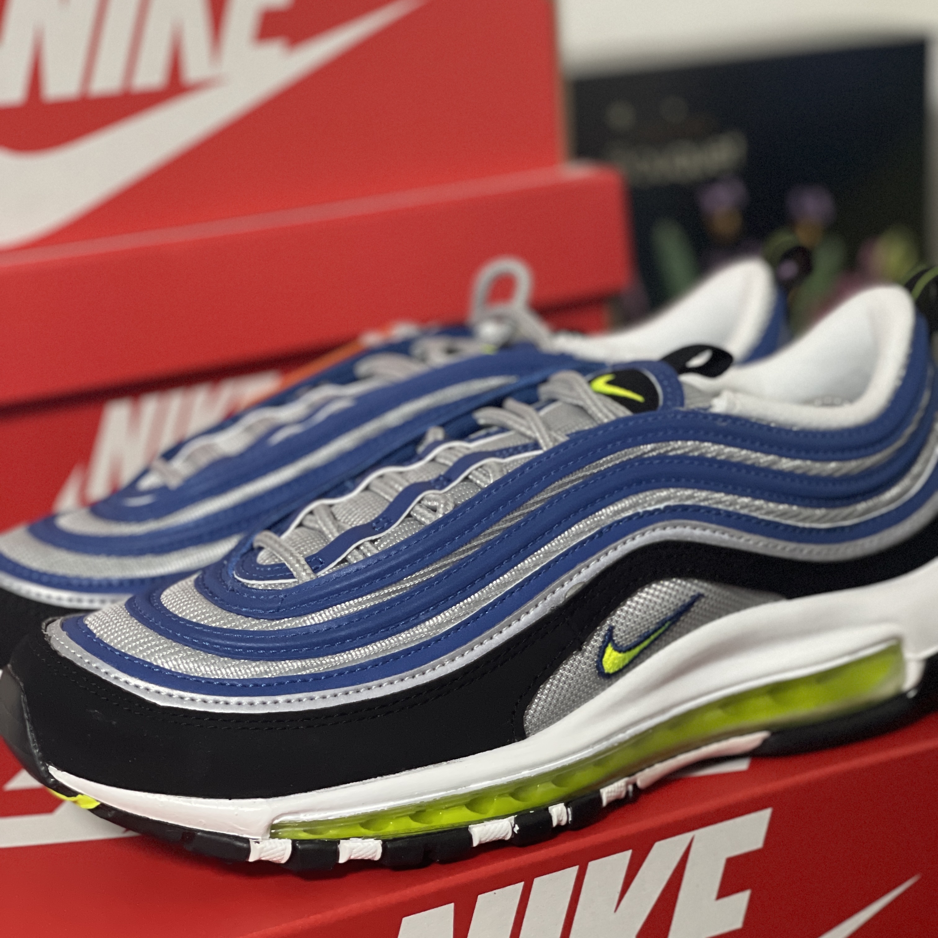 Nike Air Max 97 OG Atlantic Blue and Voltage Yellow 착용 스타일 - 1