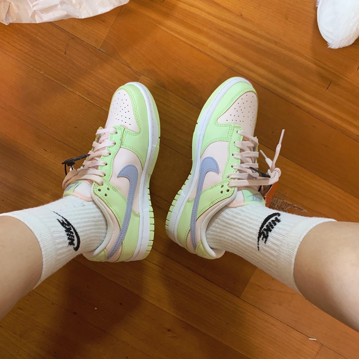 (W) Nike Dunk Low Light Soft Pink 착용 스타일