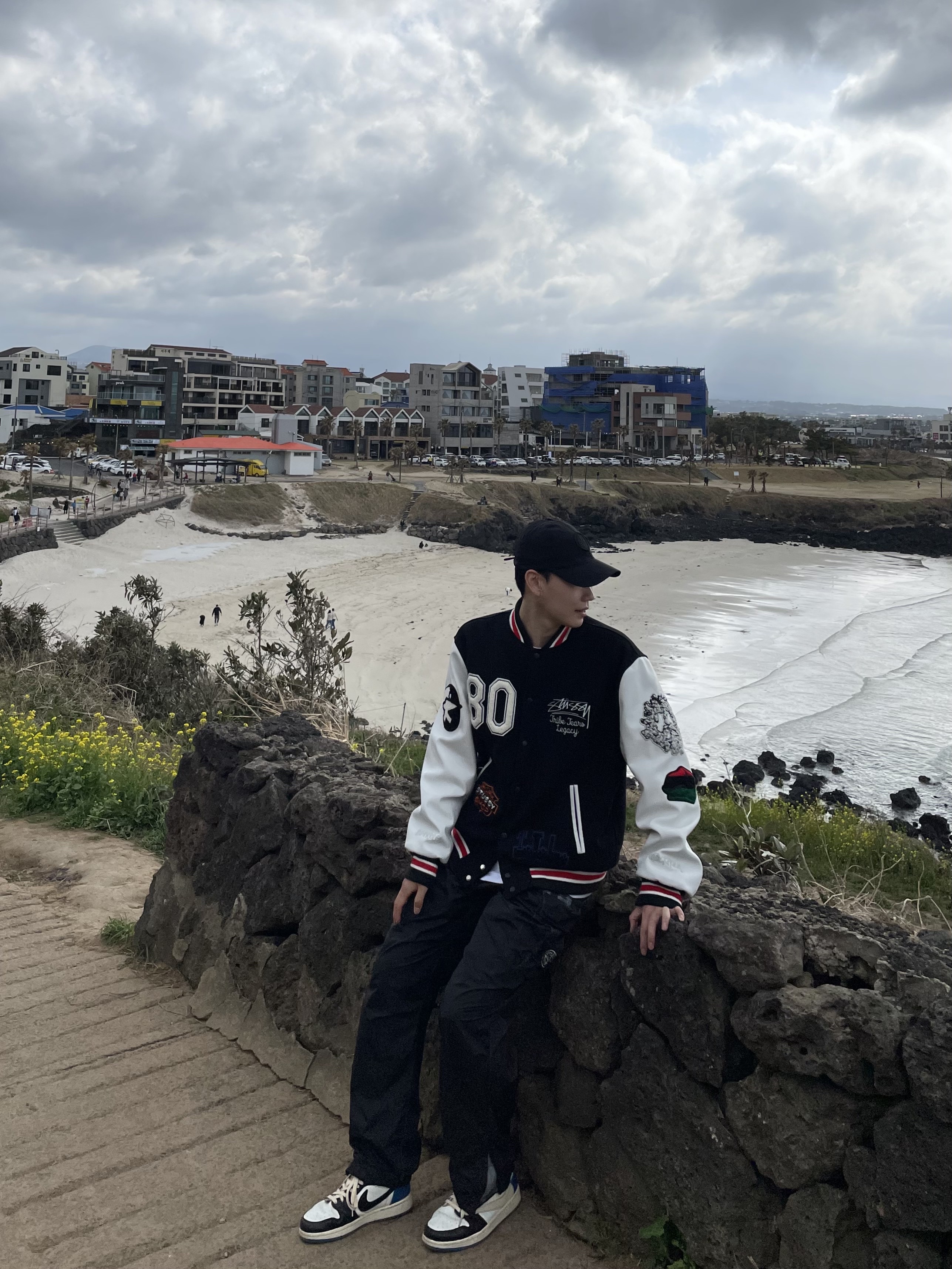 Stussy x Our Legacy x Denim Tears TTL Varsity Jacket Black, Supreme x Stone Island Painted Camo Nylon Cargo Pants Black - 20FW 착용 스타일 - 2