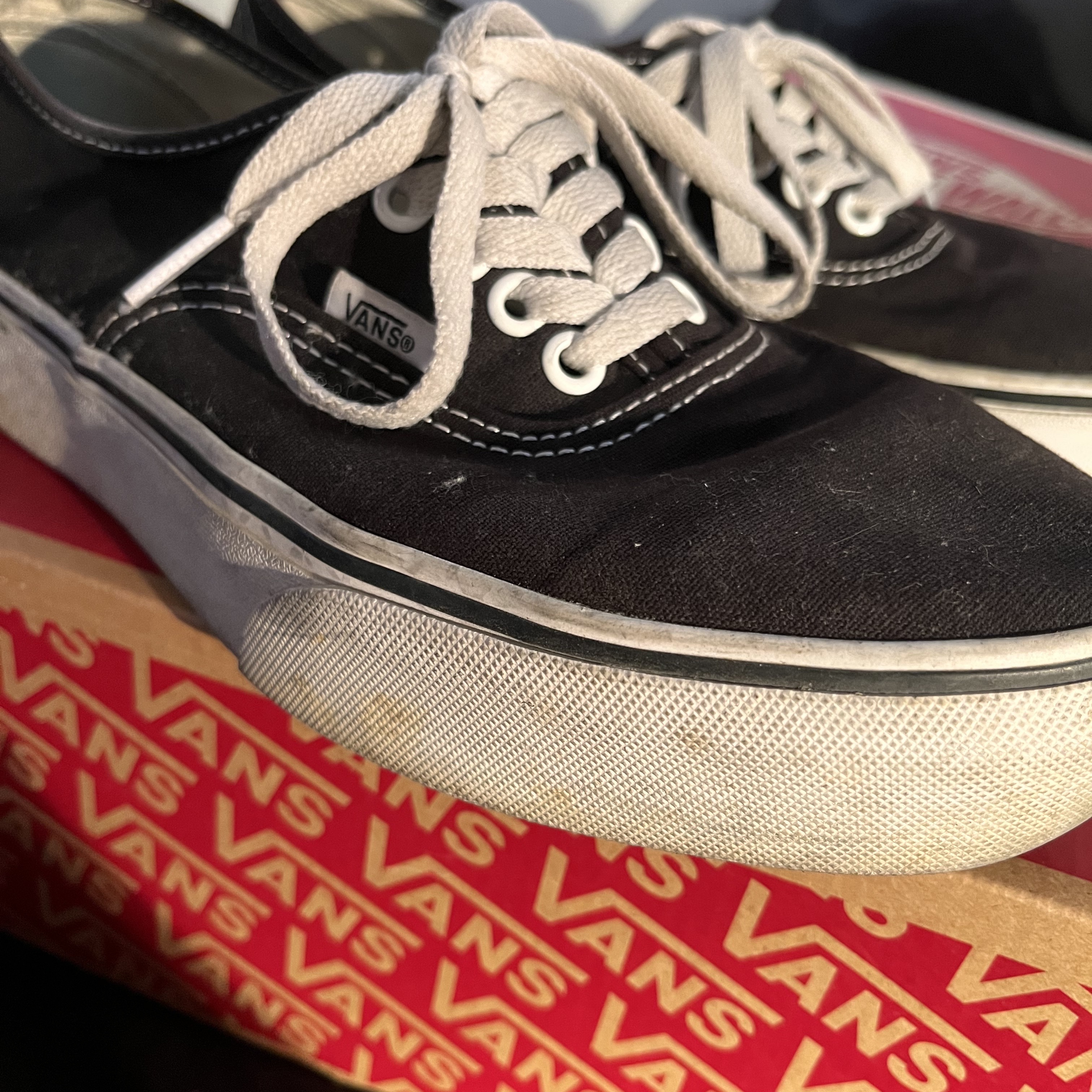 Vans Half Cab Pro Black White 착용 스타일 - 2