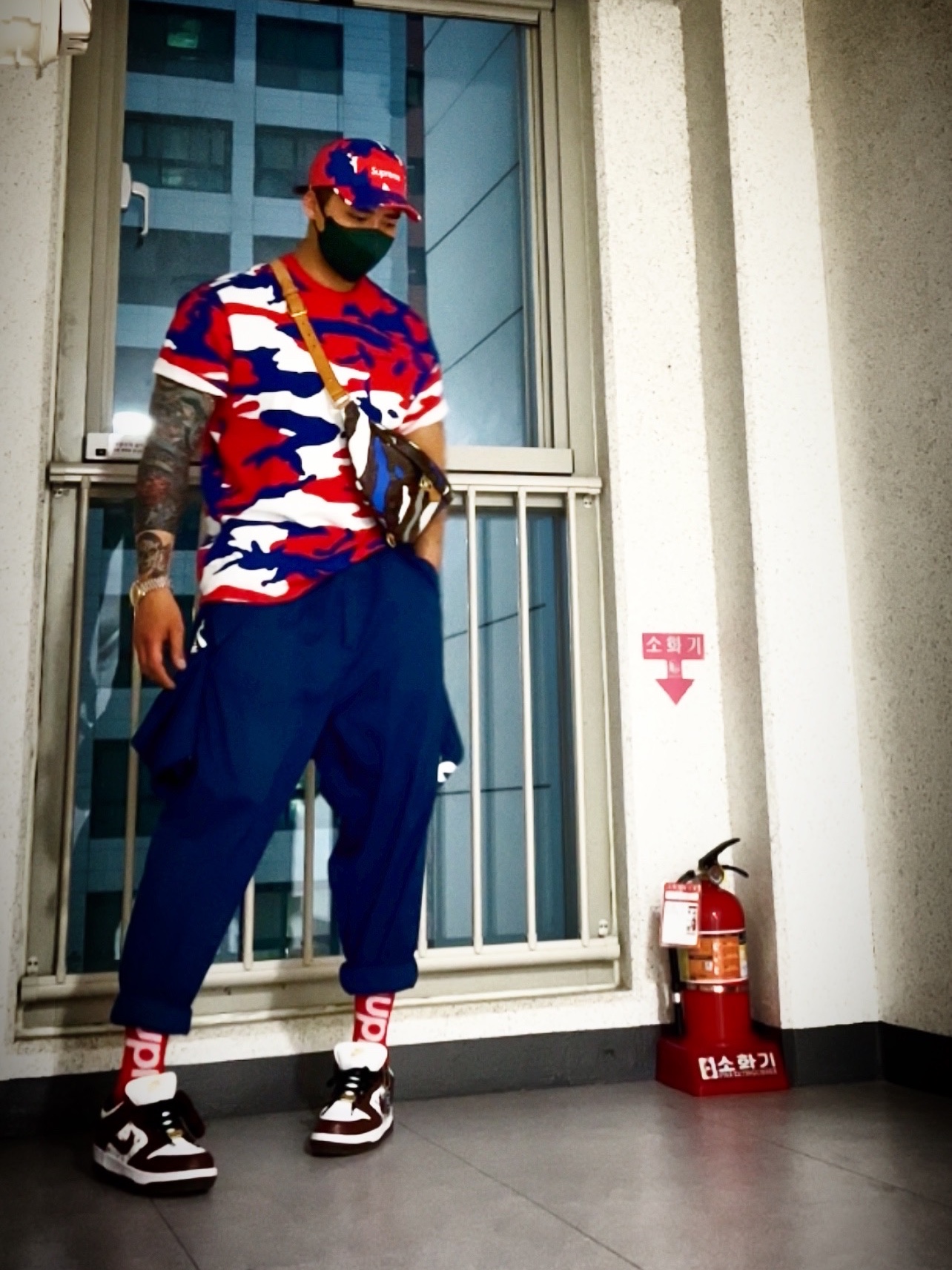 Supreme Washed Chino Twill Camp Cap Red Camo - 22SS, Nike x Parra SB Team USA Coveralls Brave Blue - US/EU 착용 스타일 - 2