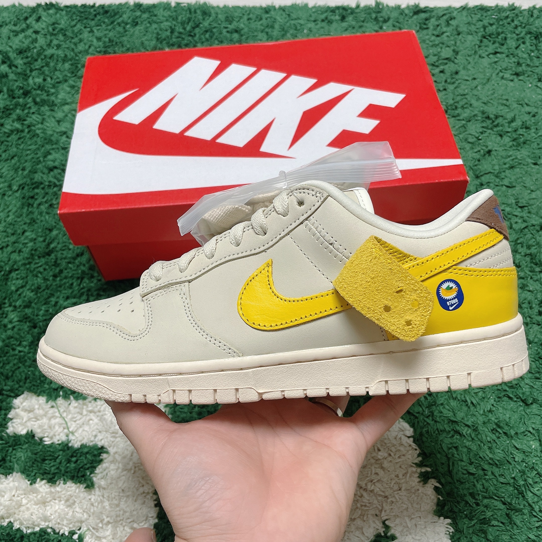 (W) Nike Dunk Low LX Banana 착용 스타일