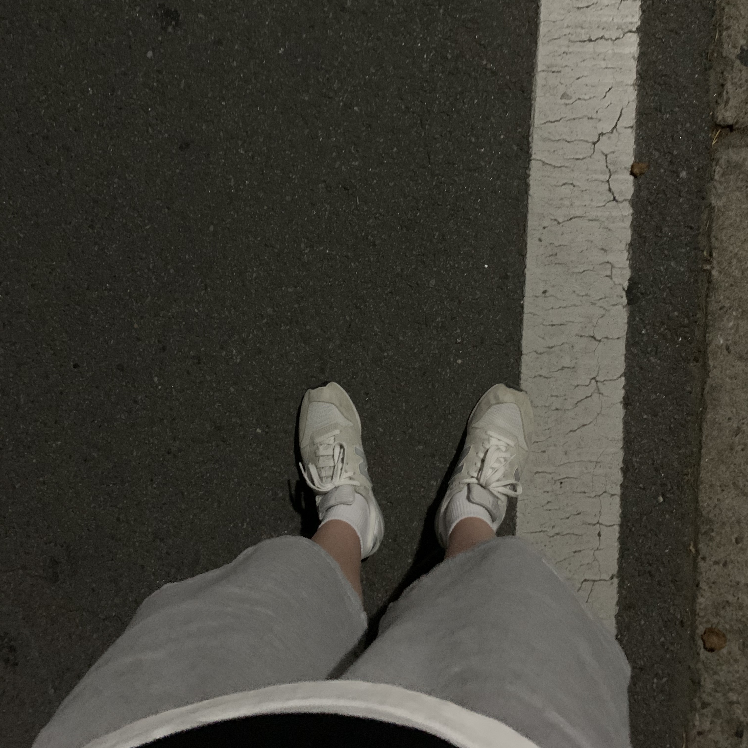 New Balance 996 Ivory White 착용 스타일