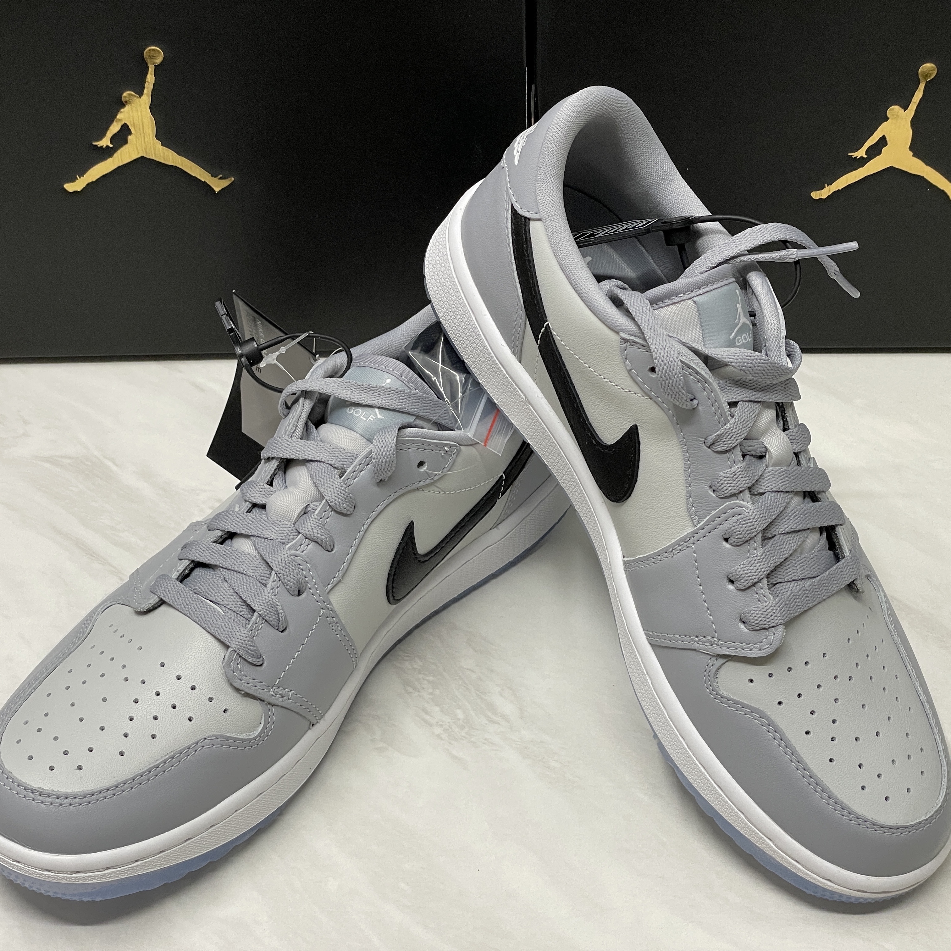 Jordan 1 Low Golf Wolf Grey 착용 스타일