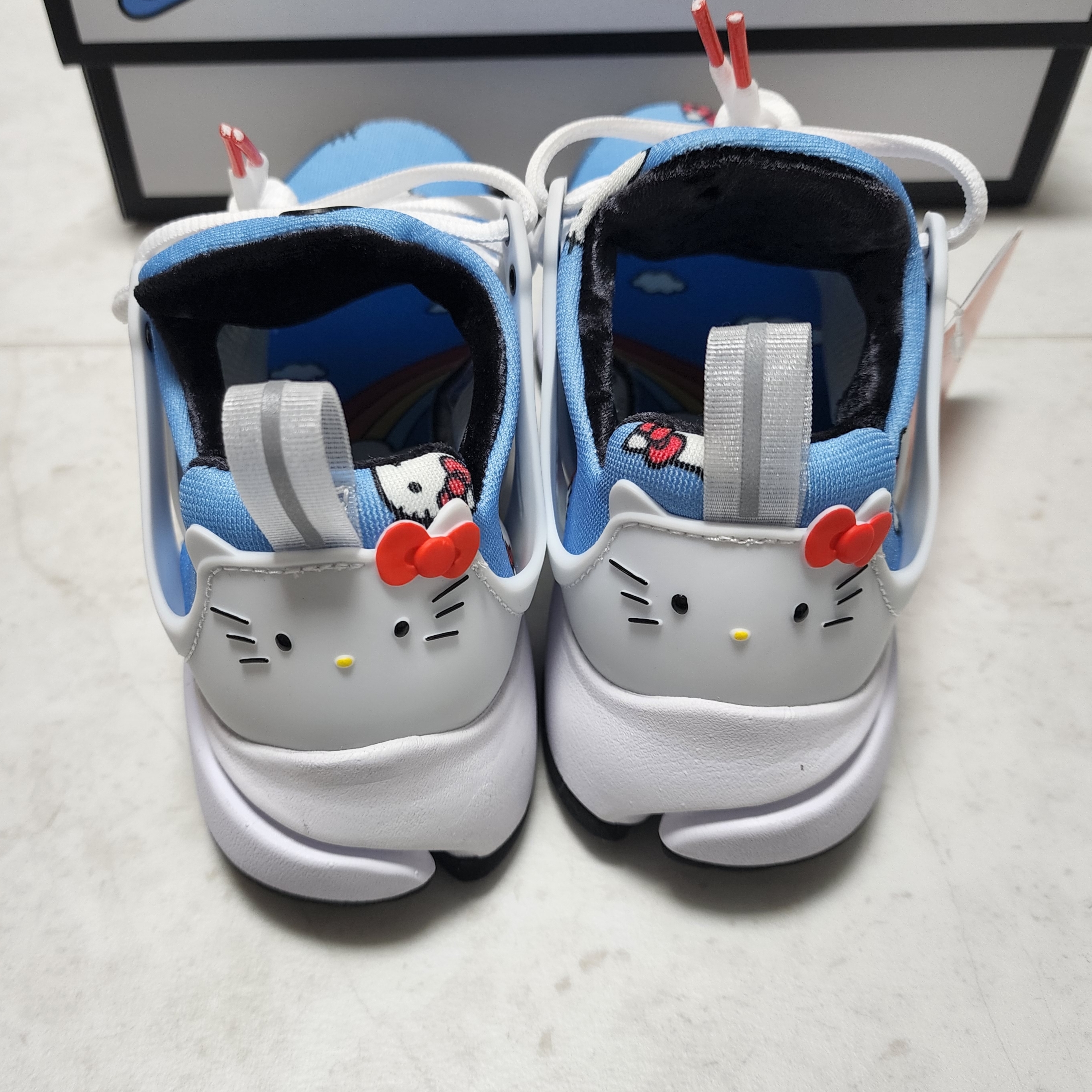 Nike x Hello Kitty Air Presto University Blue 착용 스타일 - 3