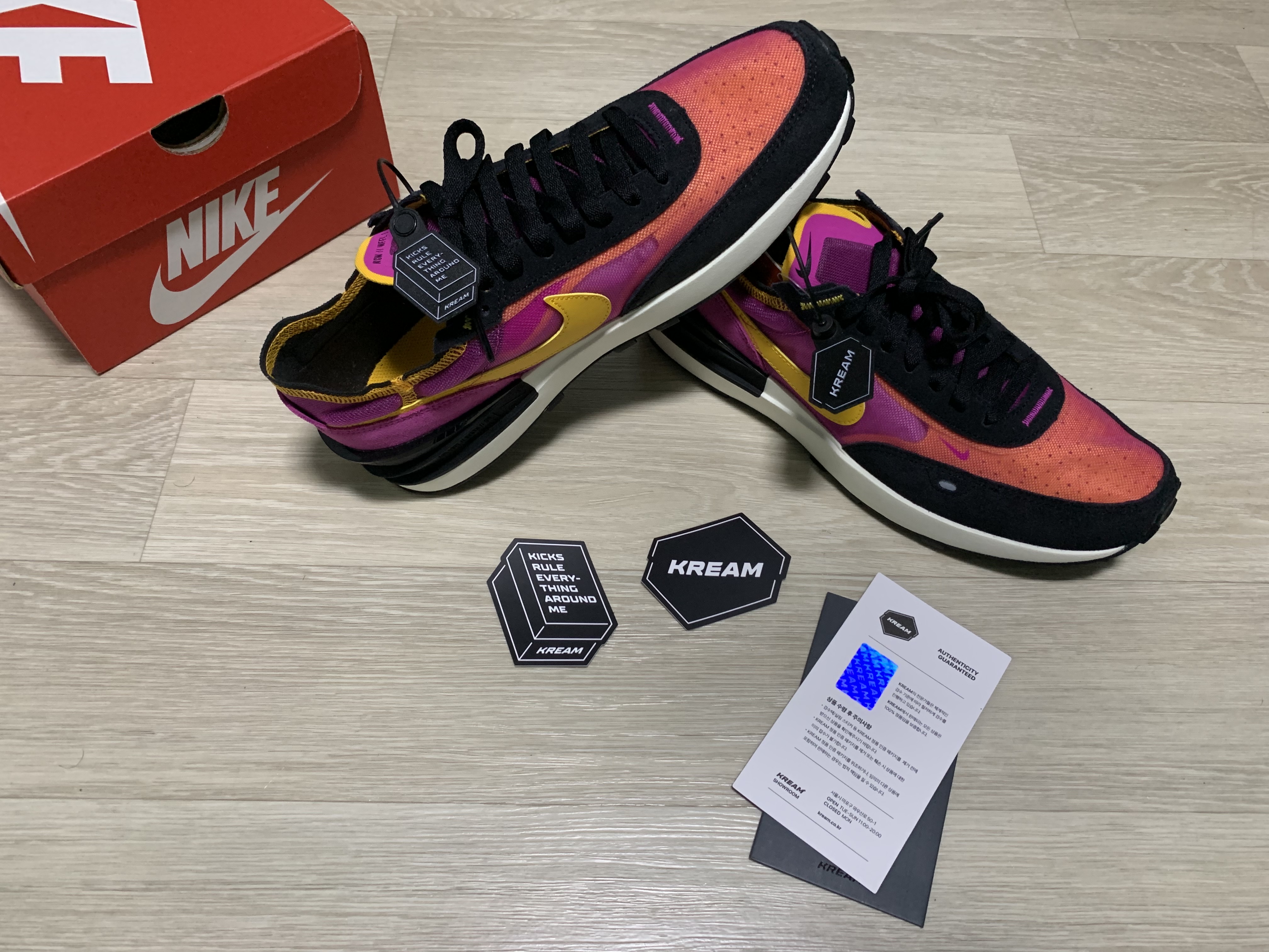Nike Waffle One Active Fuchsia 착용 스타일 - 3