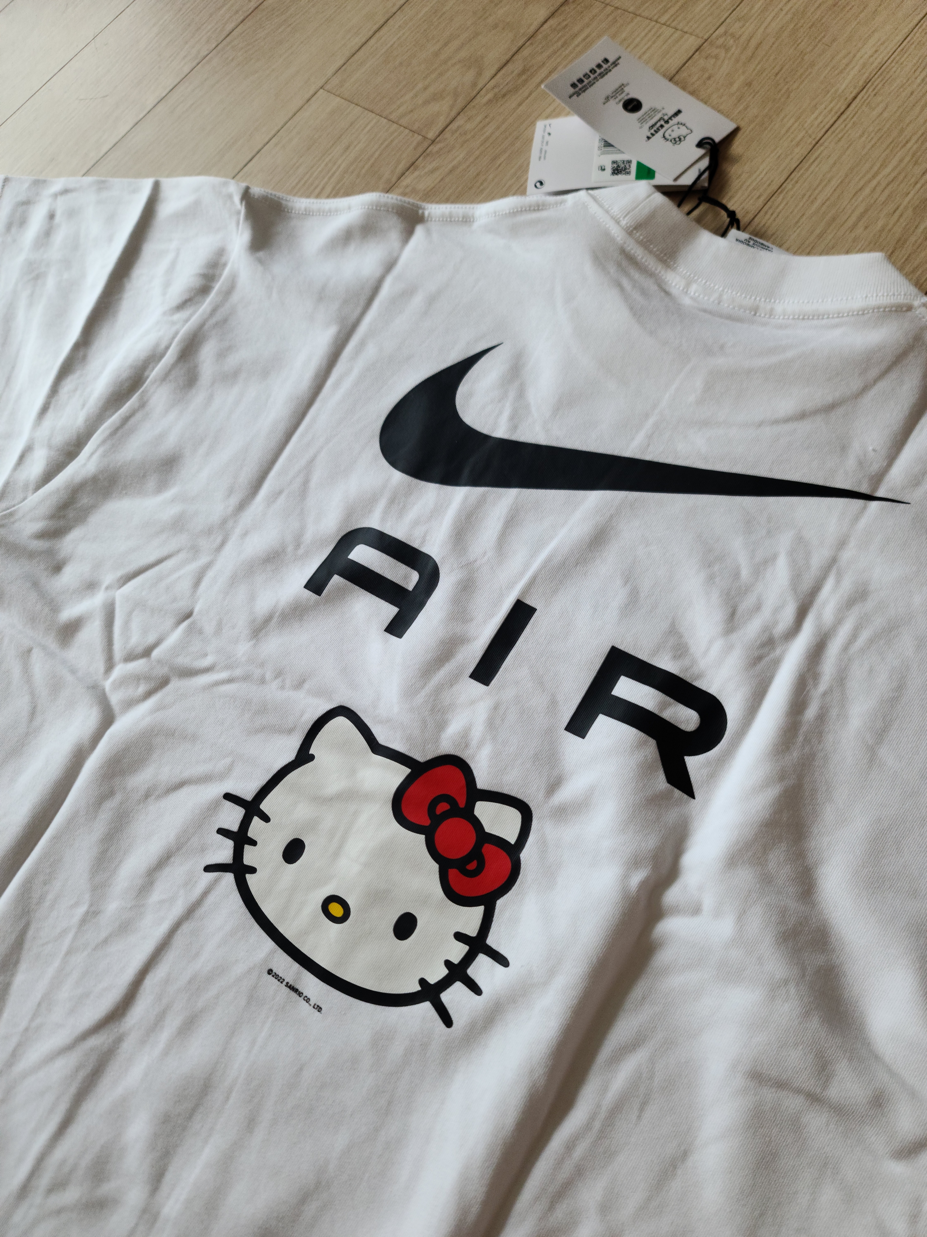 Nike x Hello Kitty NRG Air T-Shirt White - Asia 착용 스타일