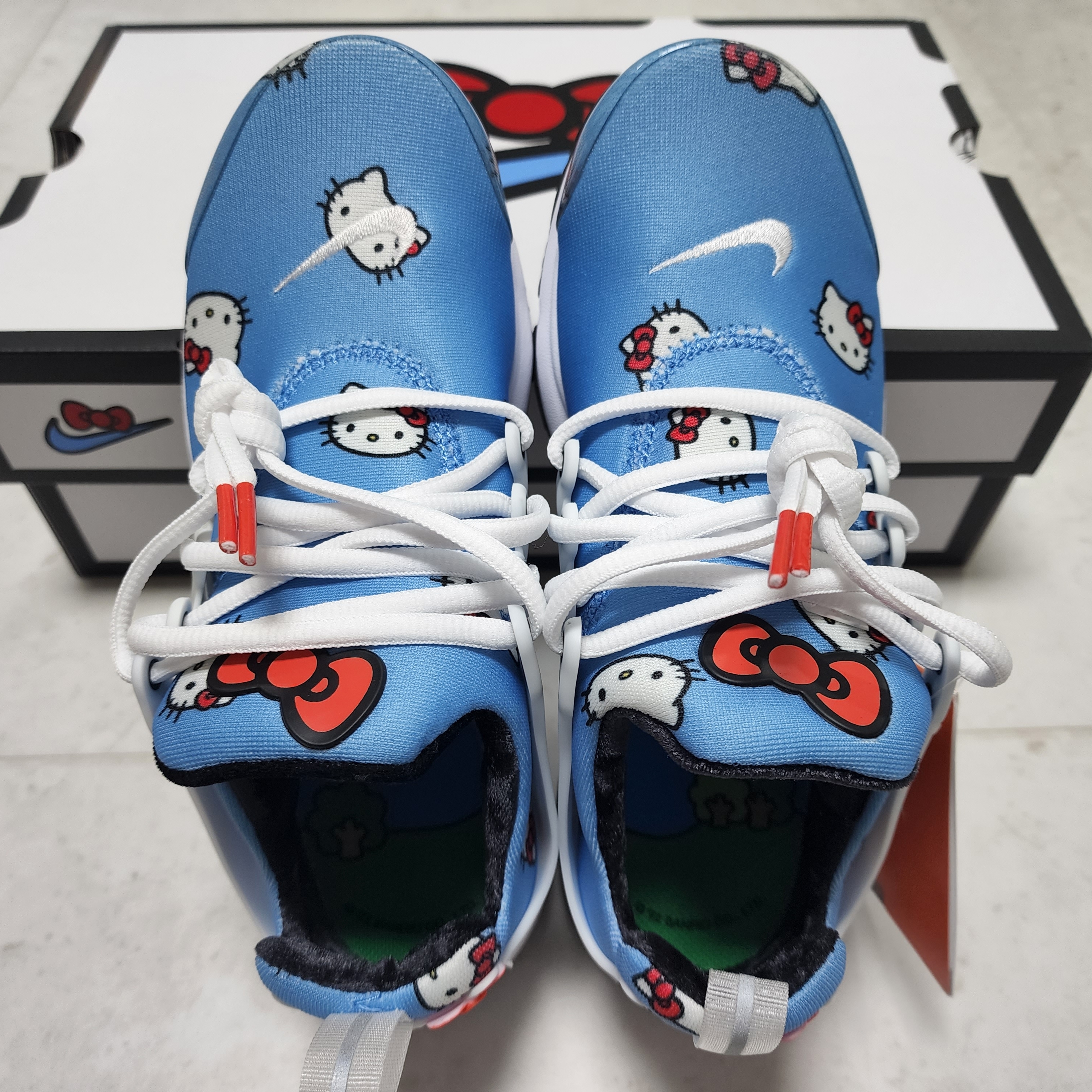 Nike x Hello Kitty Air Presto University Blue 착용 스타일 - 4