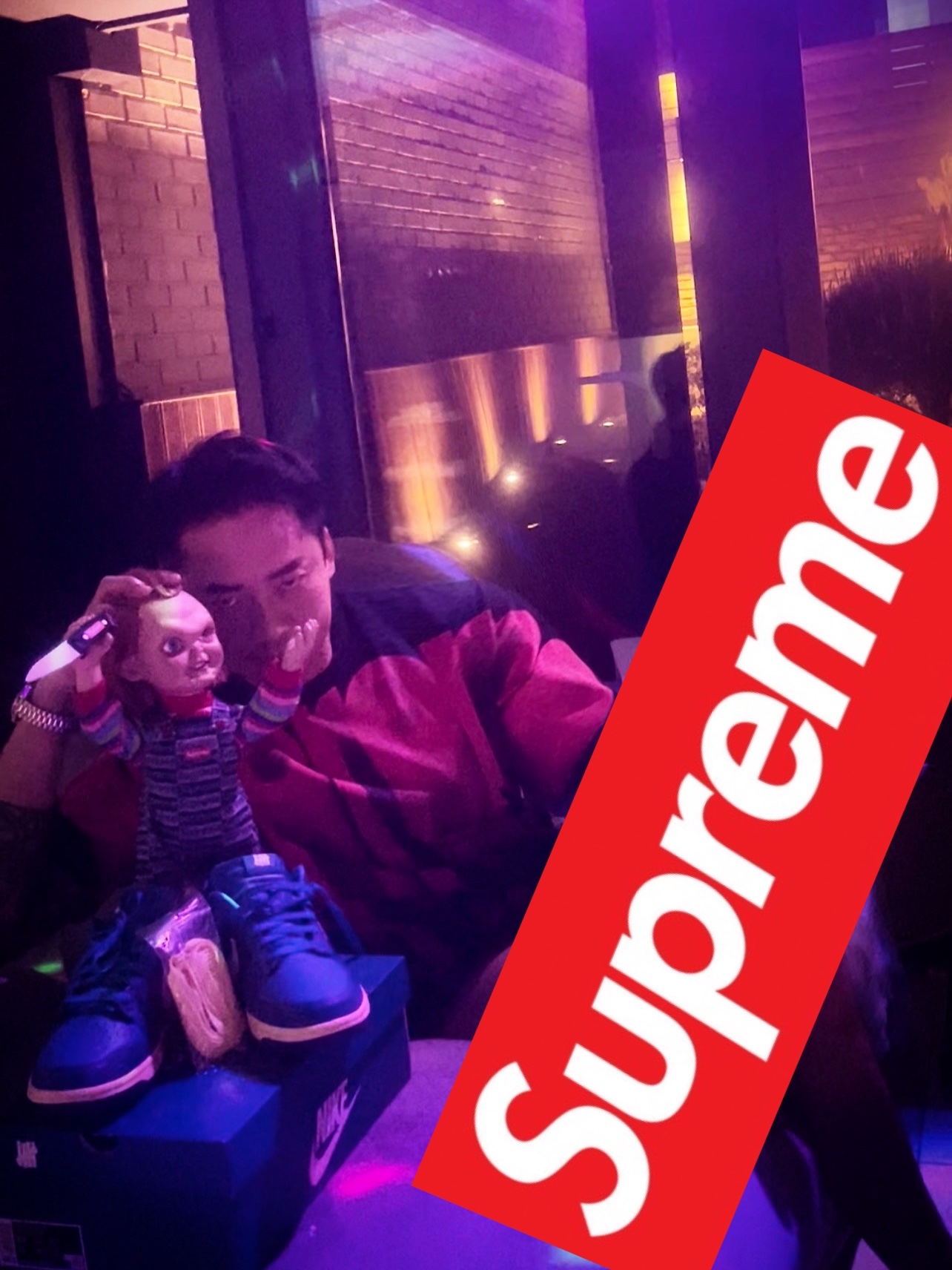 Supreme Chucky Doll - 20FW, Supreme Bleed Logo S/S Top Black - 20FW 착용 스타일 - 2