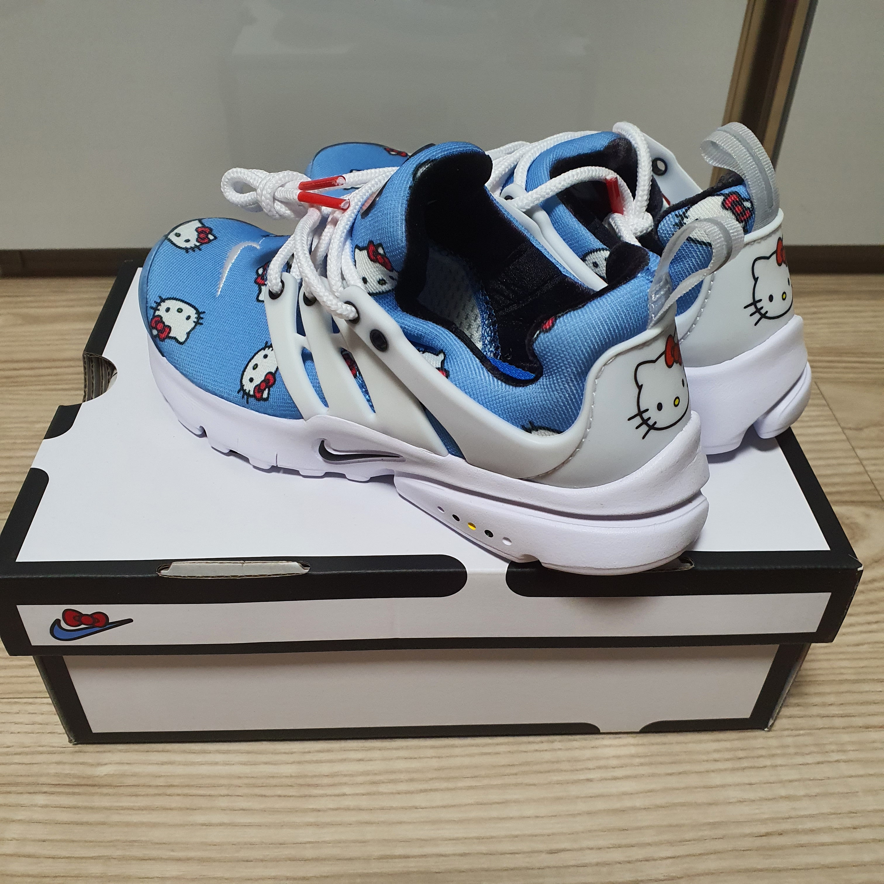 (PS) Nike x Hello Kitty Air Presto University Blue 착용 스타일 - 3