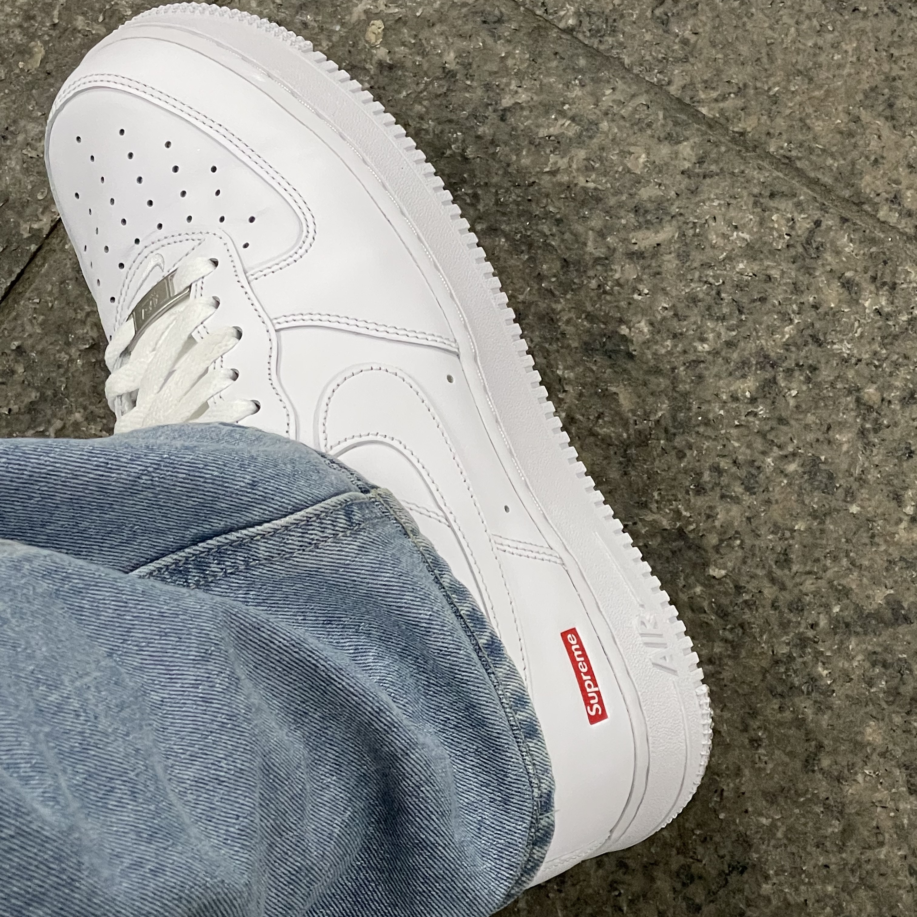 Nike x Supreme Air Force 1 Low White, Nike Air Force 1 '07 Low White 착용 스타일 - 2