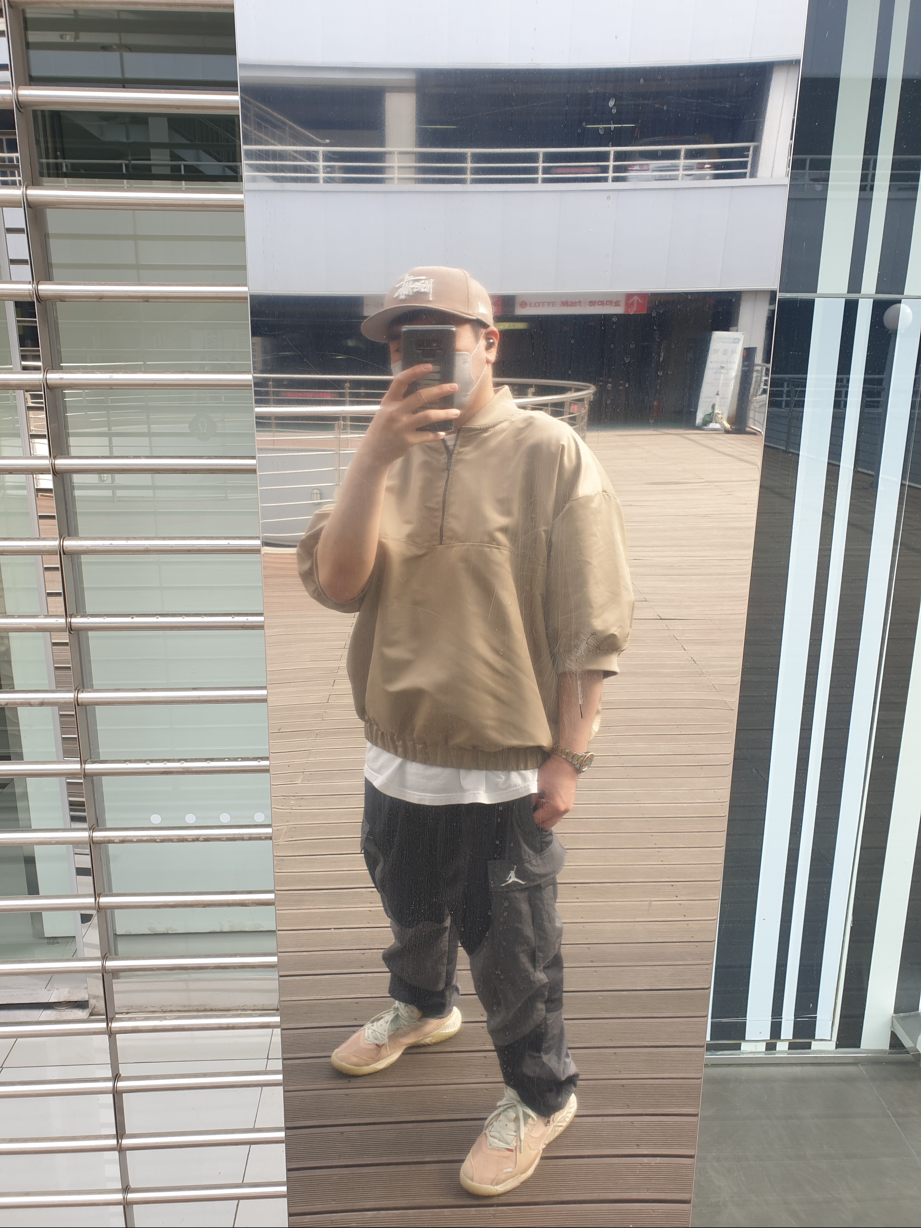 Essentials Half-Zip Pullover Oak - 22SS, Jordan Delta SP Vachetta Tan 착용 스타일 - 1