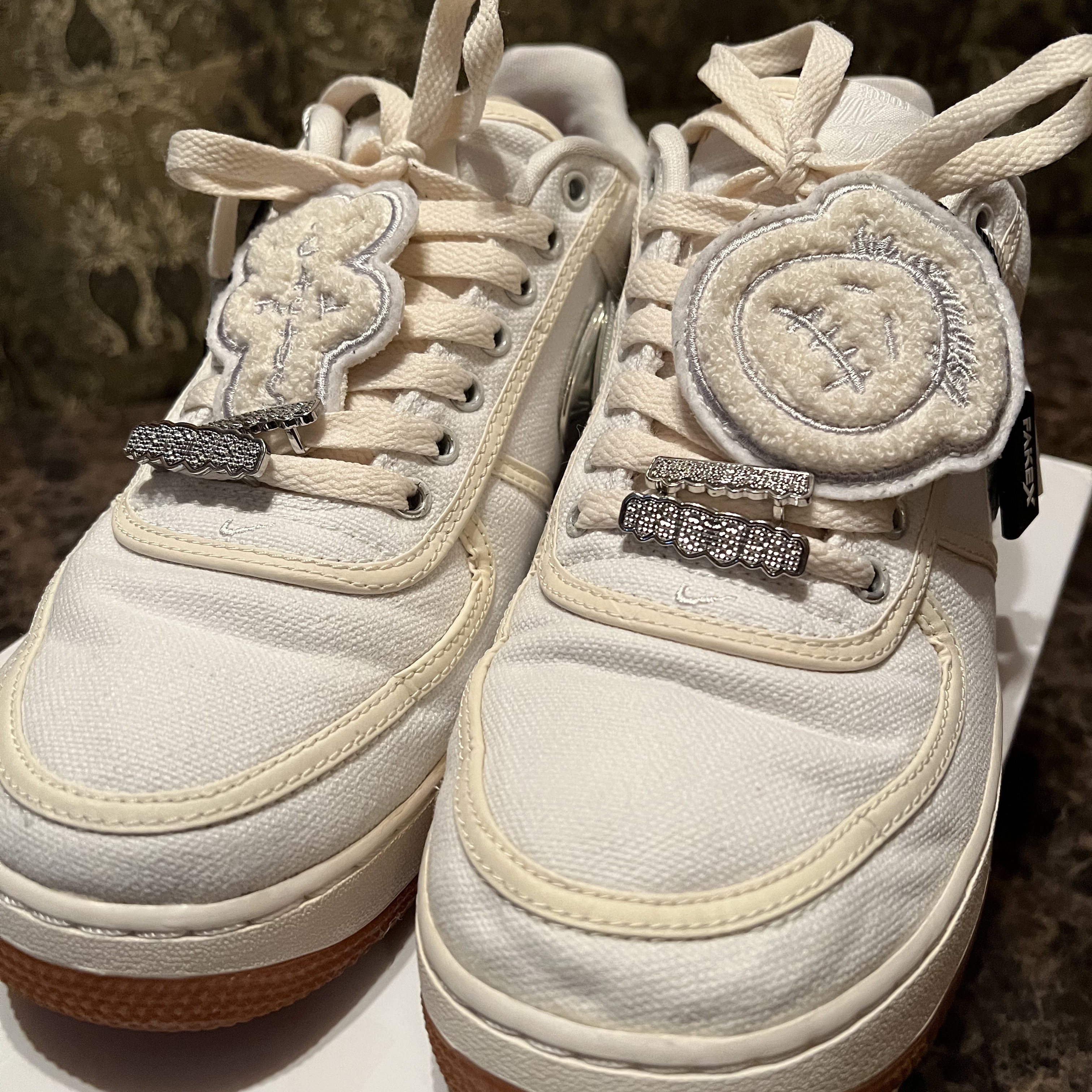 Nike x Travis Scott Air Force 1 Low White 착용 스타일 - 2