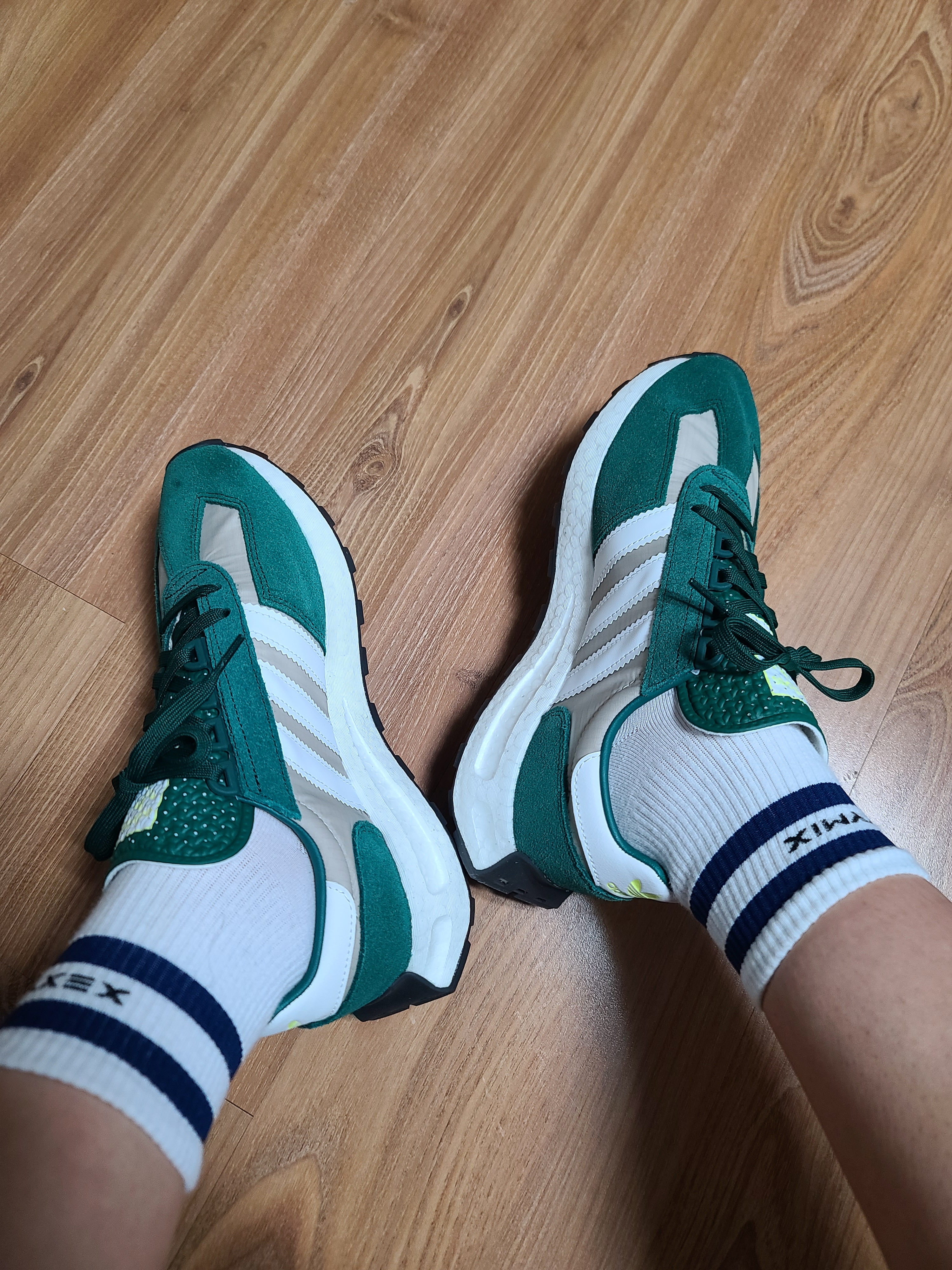 Adidas Retropy E5 Glory Green 착용 스타일