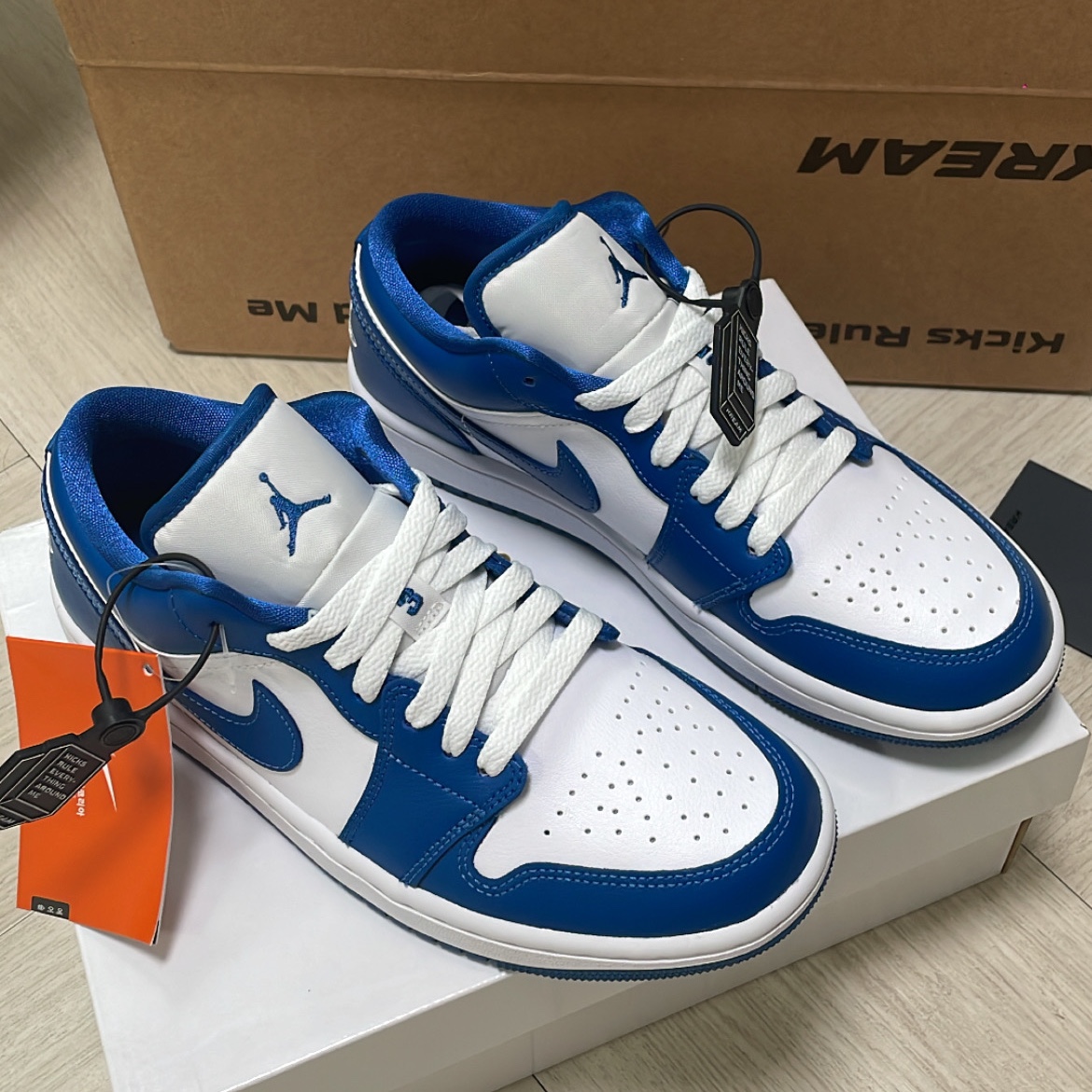 (W) Jordan 1 Low White Dark Marina Blue 착용 스타일