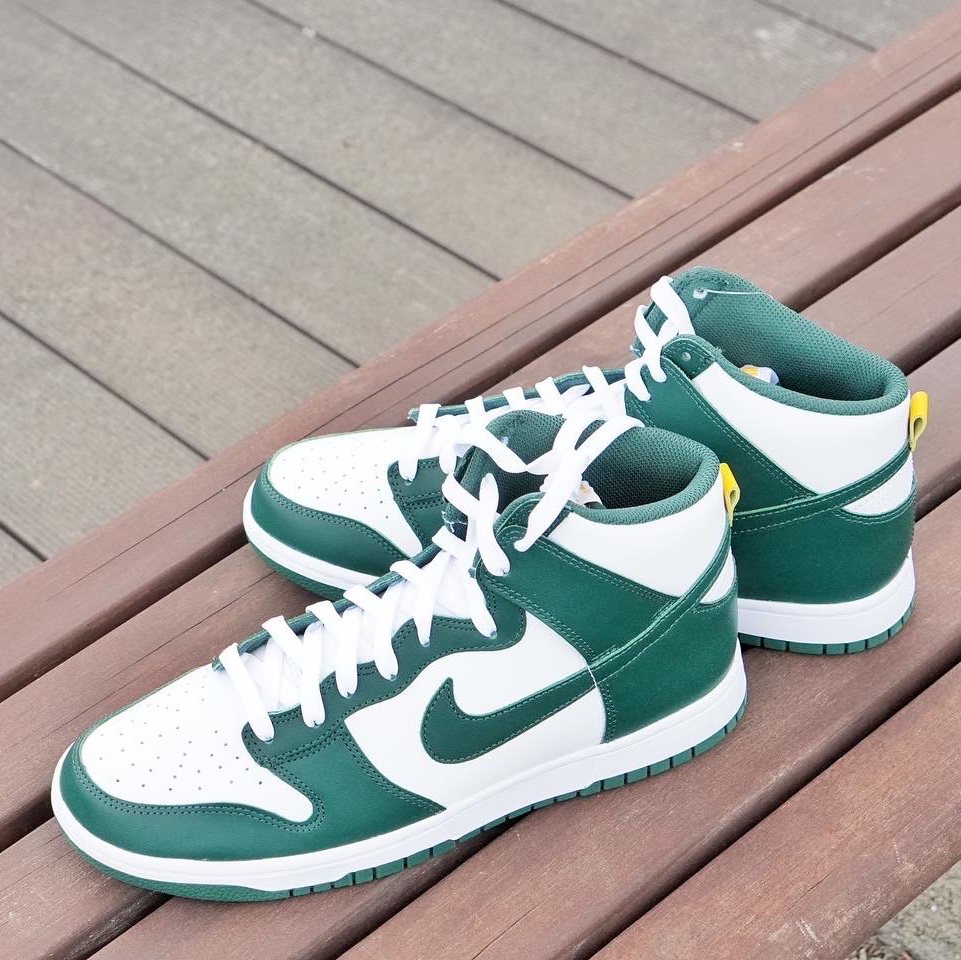 Nike Dunk High Retro Noble Green 착용 스타일 - 2