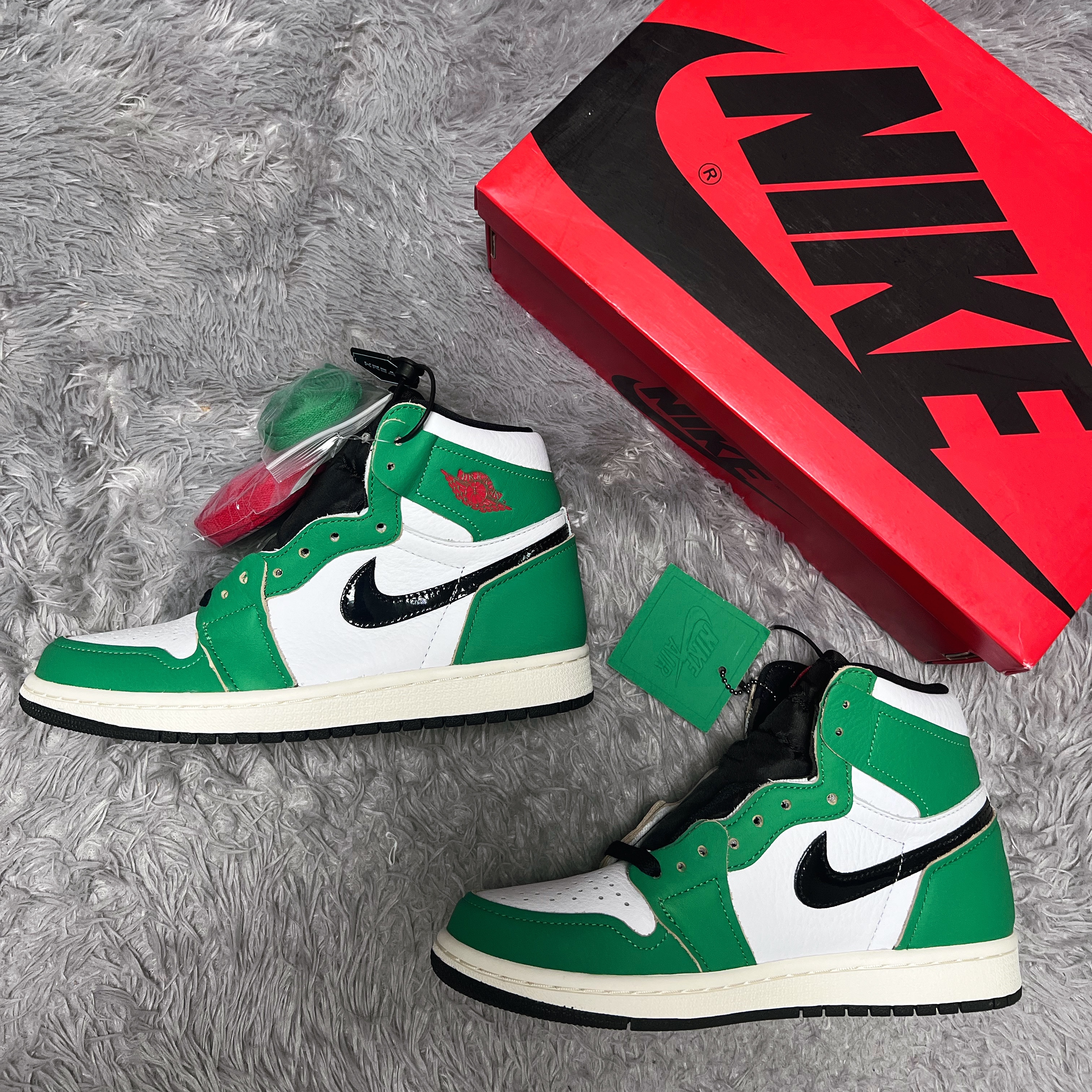 (W) Jordan 1 Retro High OG Lucky Green 착용 스타일