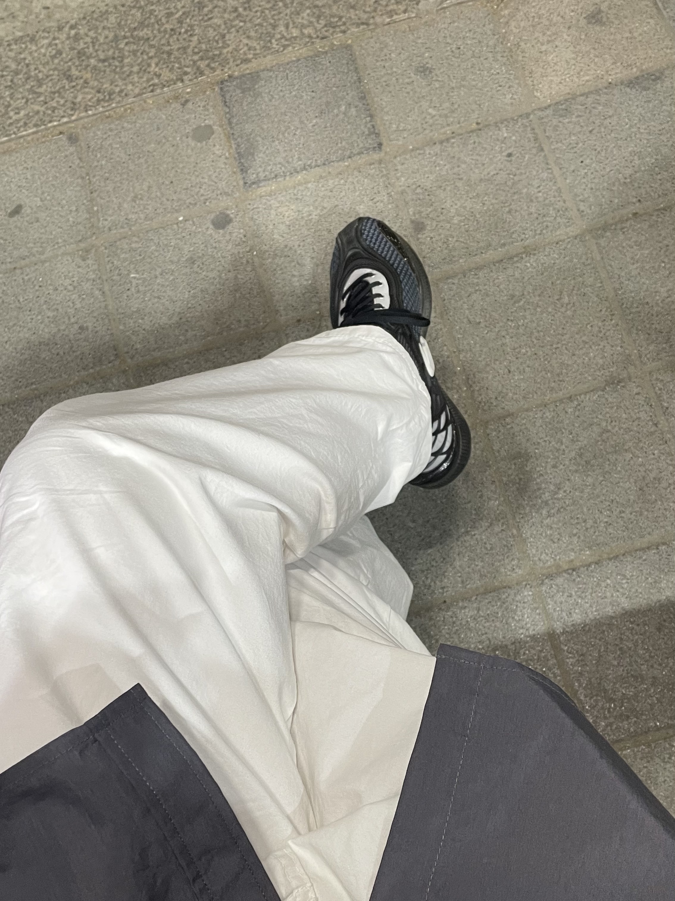 Asics x Kiko Kostadinov Gel-Sokat 2 Carrier Grey 착용 스타일
