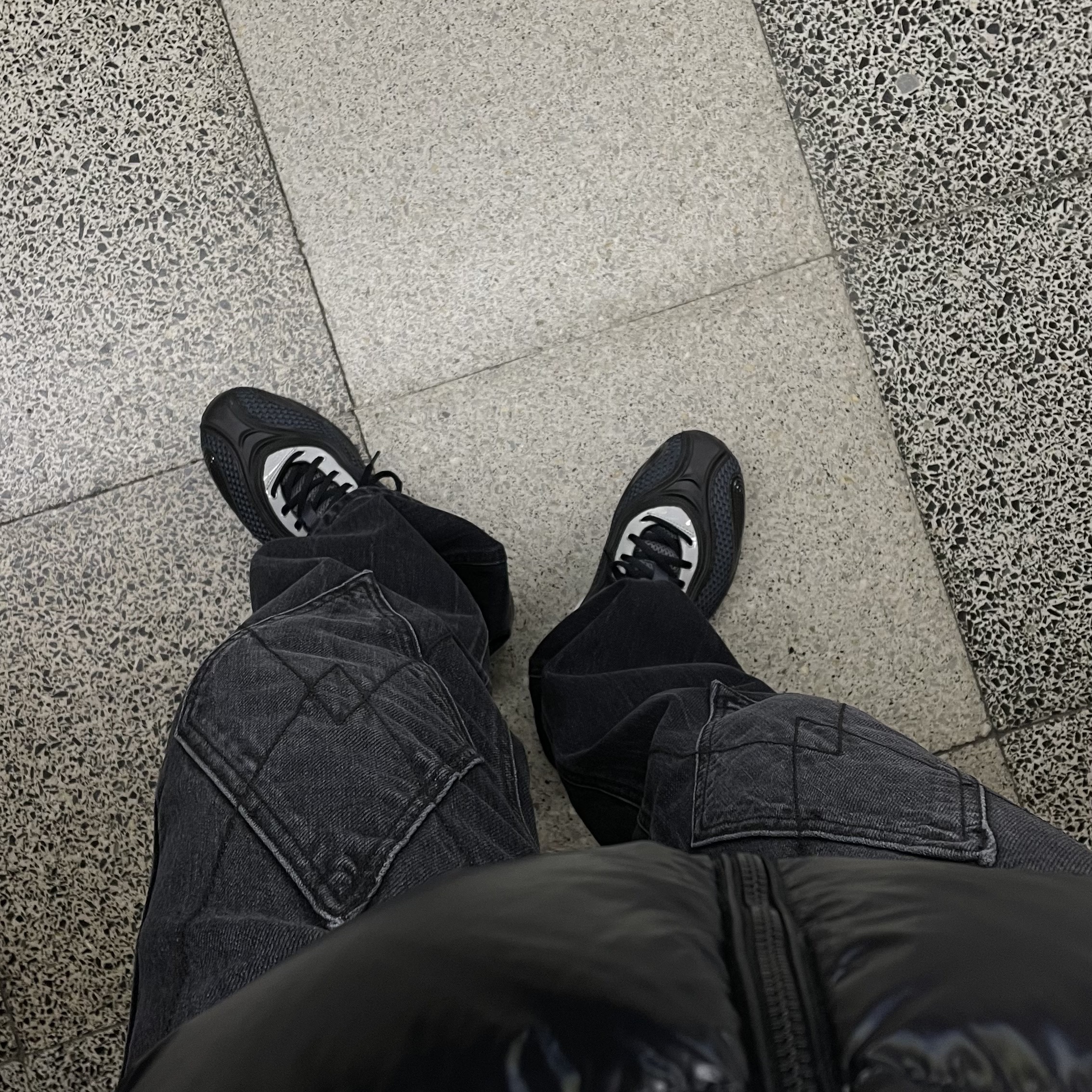 Asics x Kiko Kostadinov Gel-Sokat 2 Carrier Grey 착용 스타일
