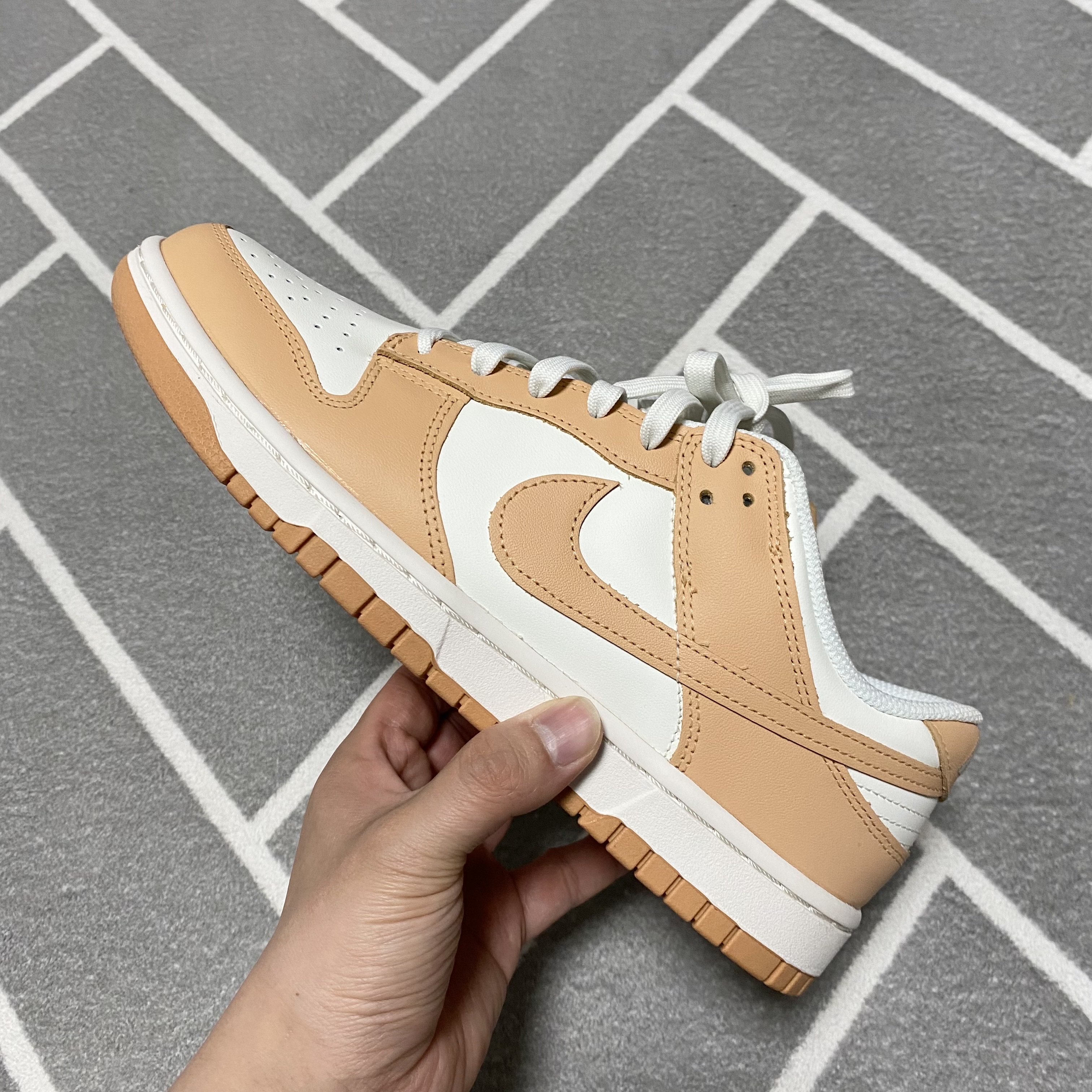 (W) Nike Dunk Low Harvest Moon 착용 스타일 - 1