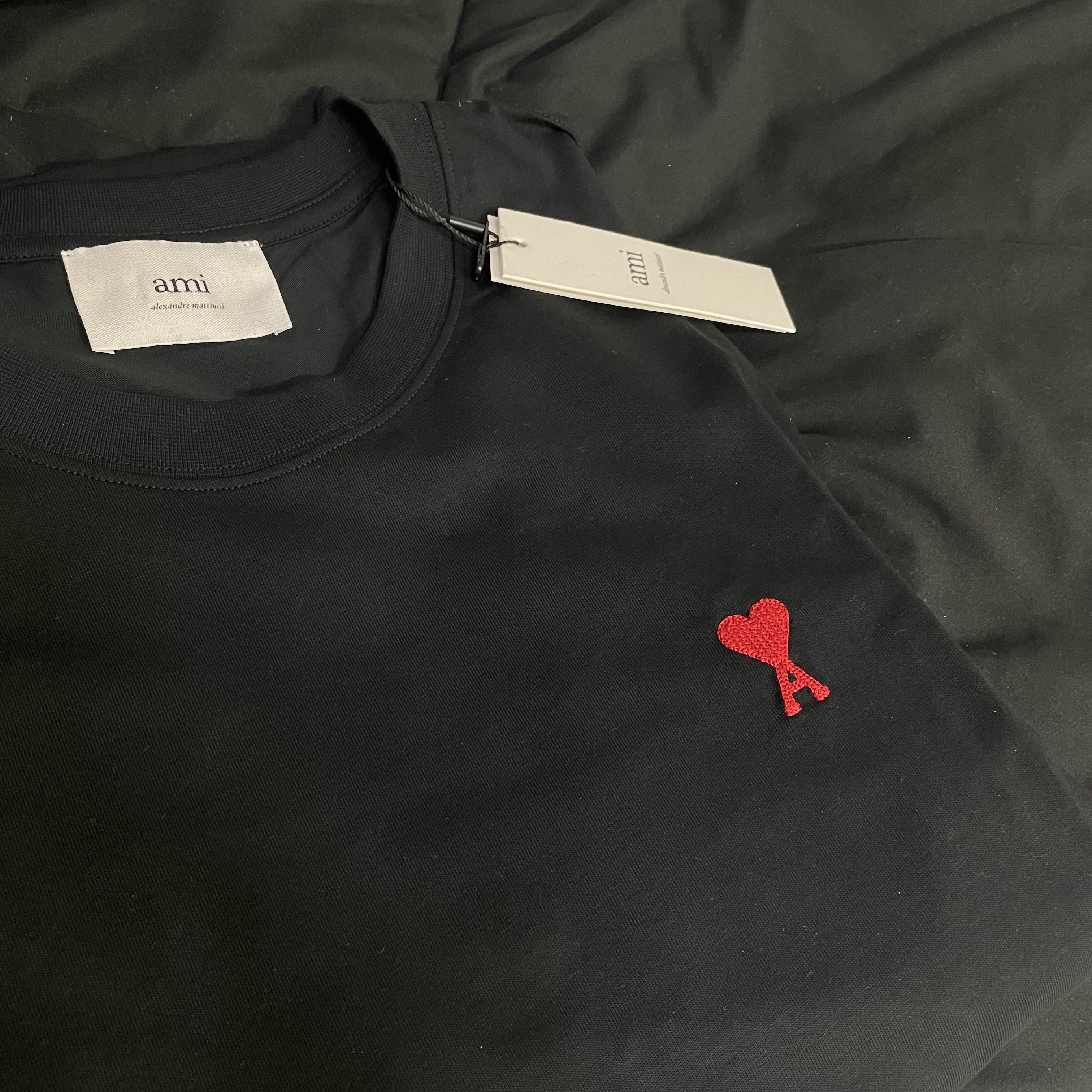 AMI de Coeur T-Shirt Black 착용 스타일