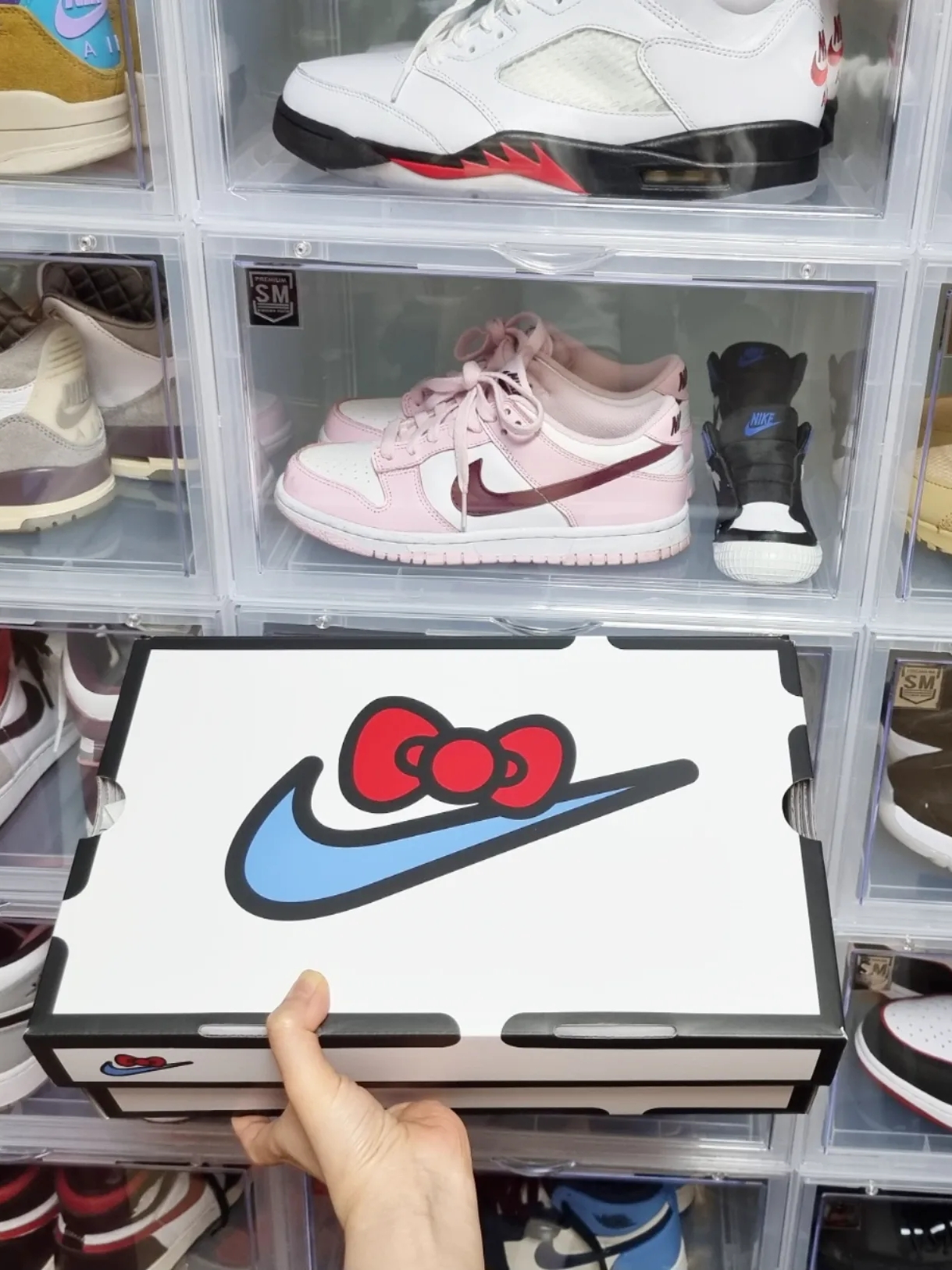 Nike x Hello Kitty Air Presto University Blue 착용 스타일 - 4