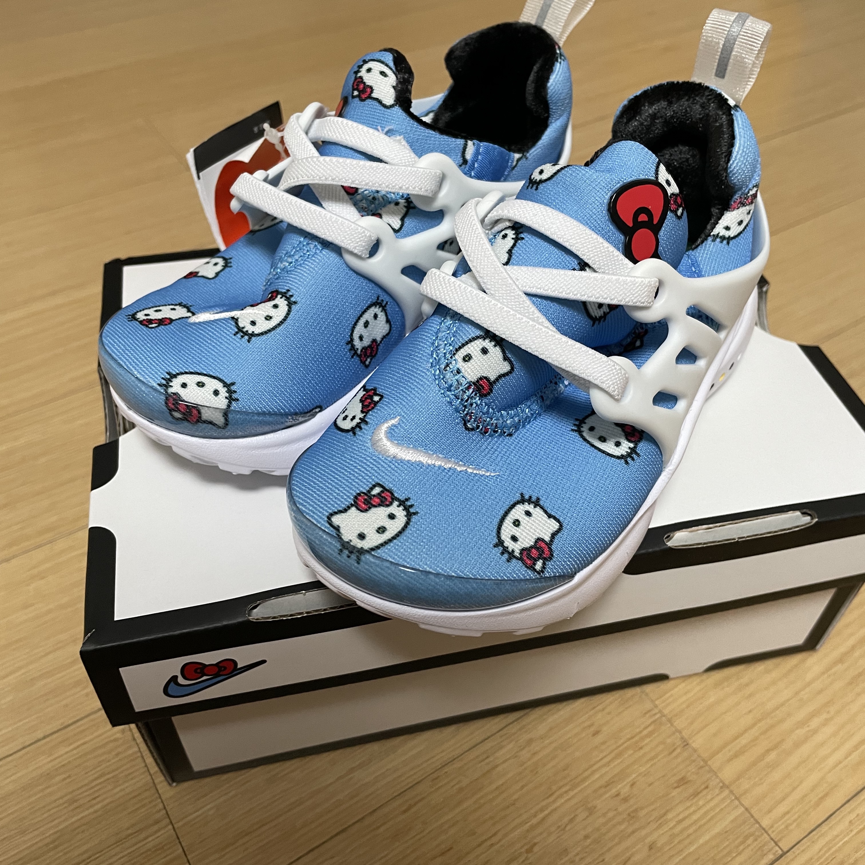 (TD) Nike x Hello Kitty Air Presto University Blue 착용 스타일 - 3